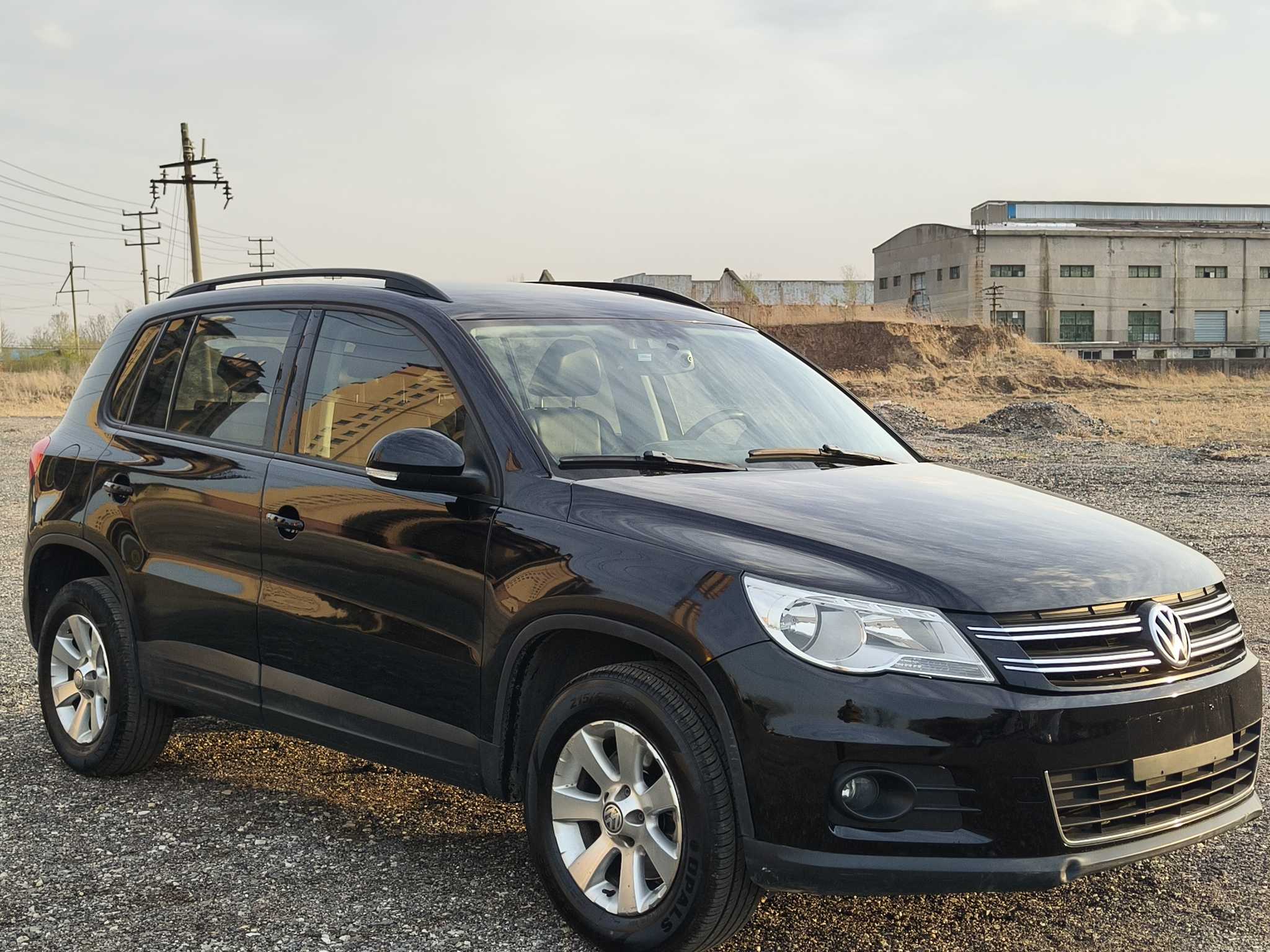 Volkswagen Tiguan 2011 #3 Volkswagen Tiguan 2011 car image #3