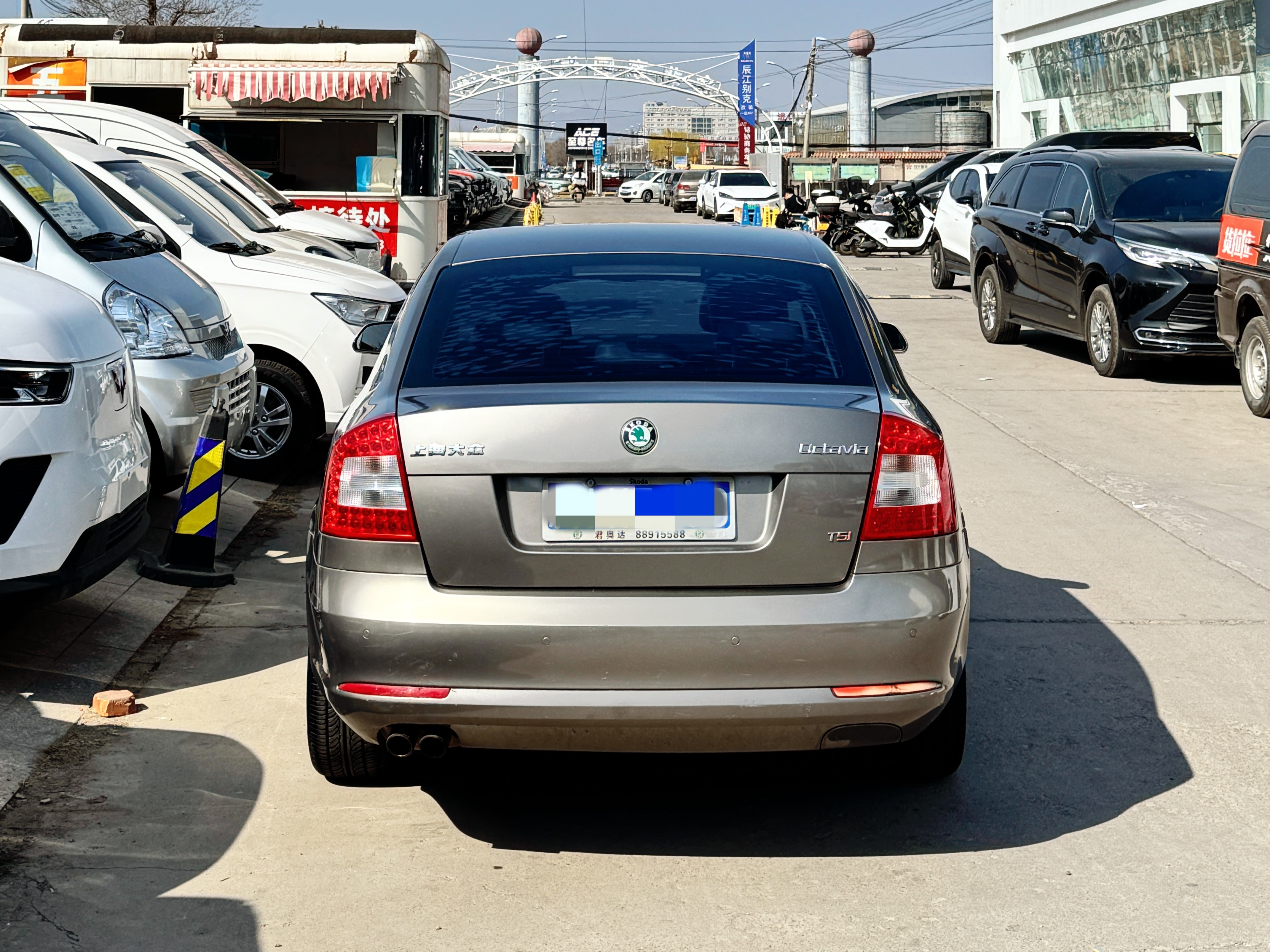 Skoda Octavia 2010 car image #3