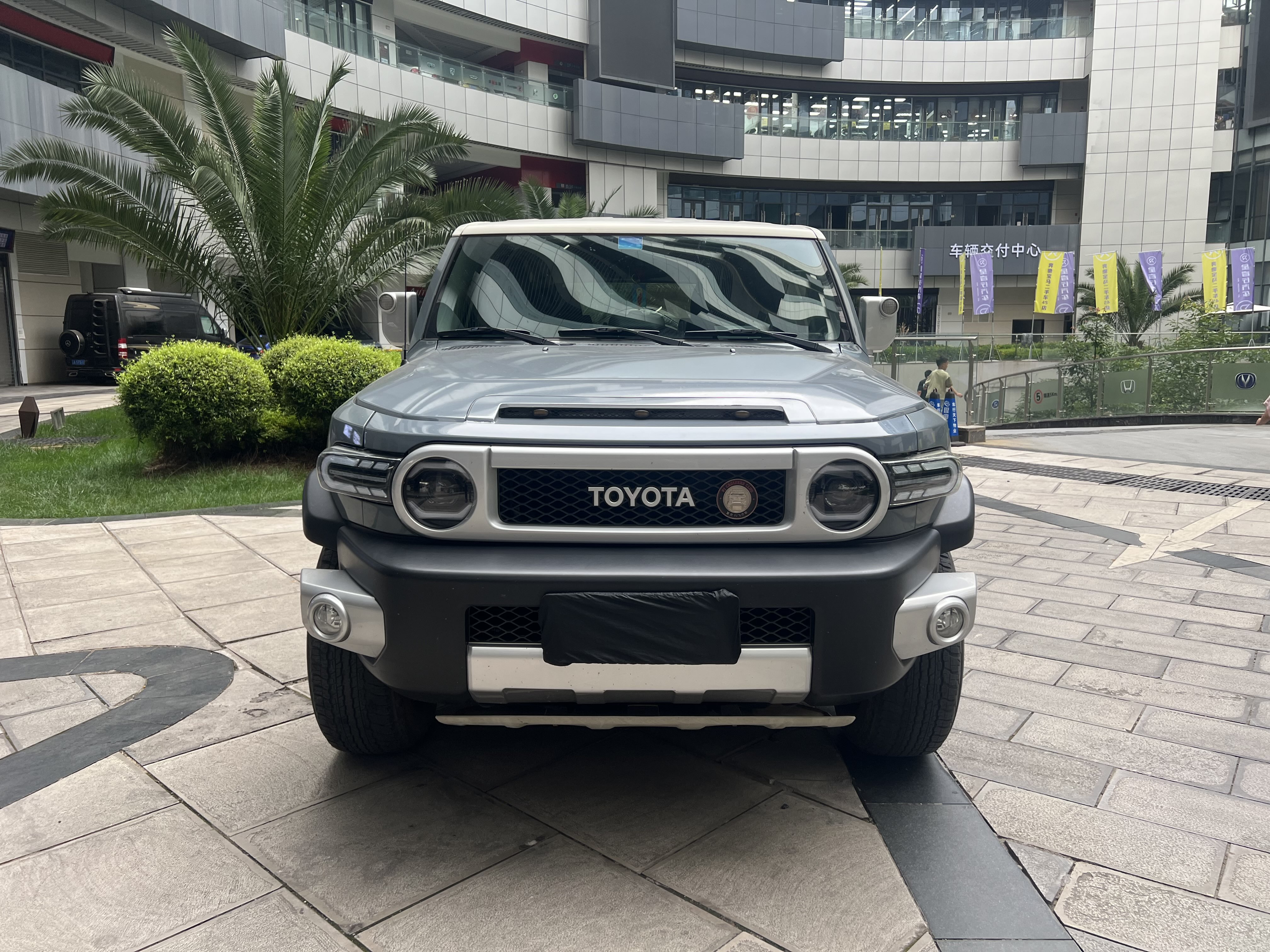 Toyota FJ Cruiser 2018 immagine di auto #3