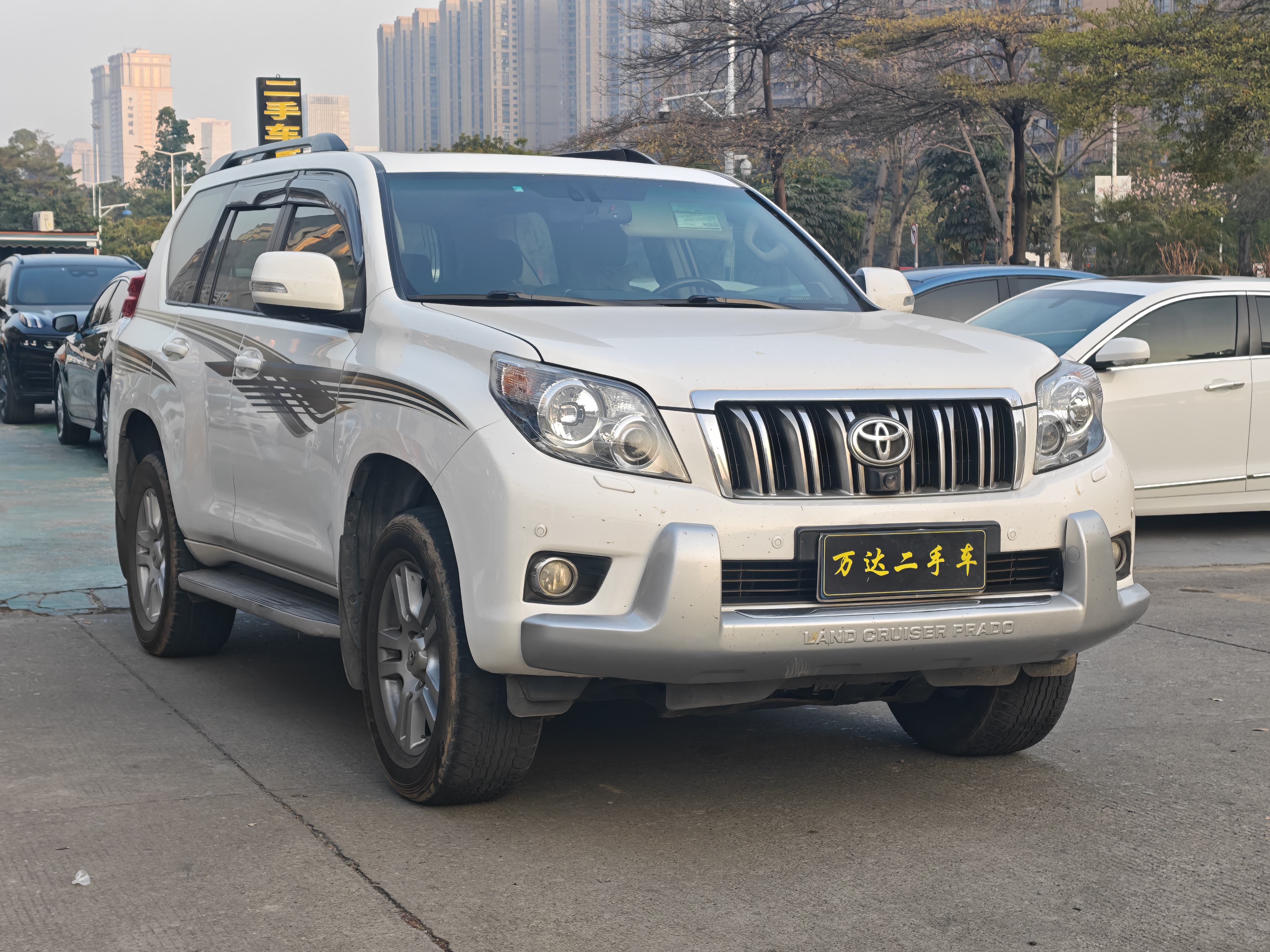 Toyota Land Cruiser Prado 2012 #3 Toyota Land Cruiser Prado 2012 car image #3