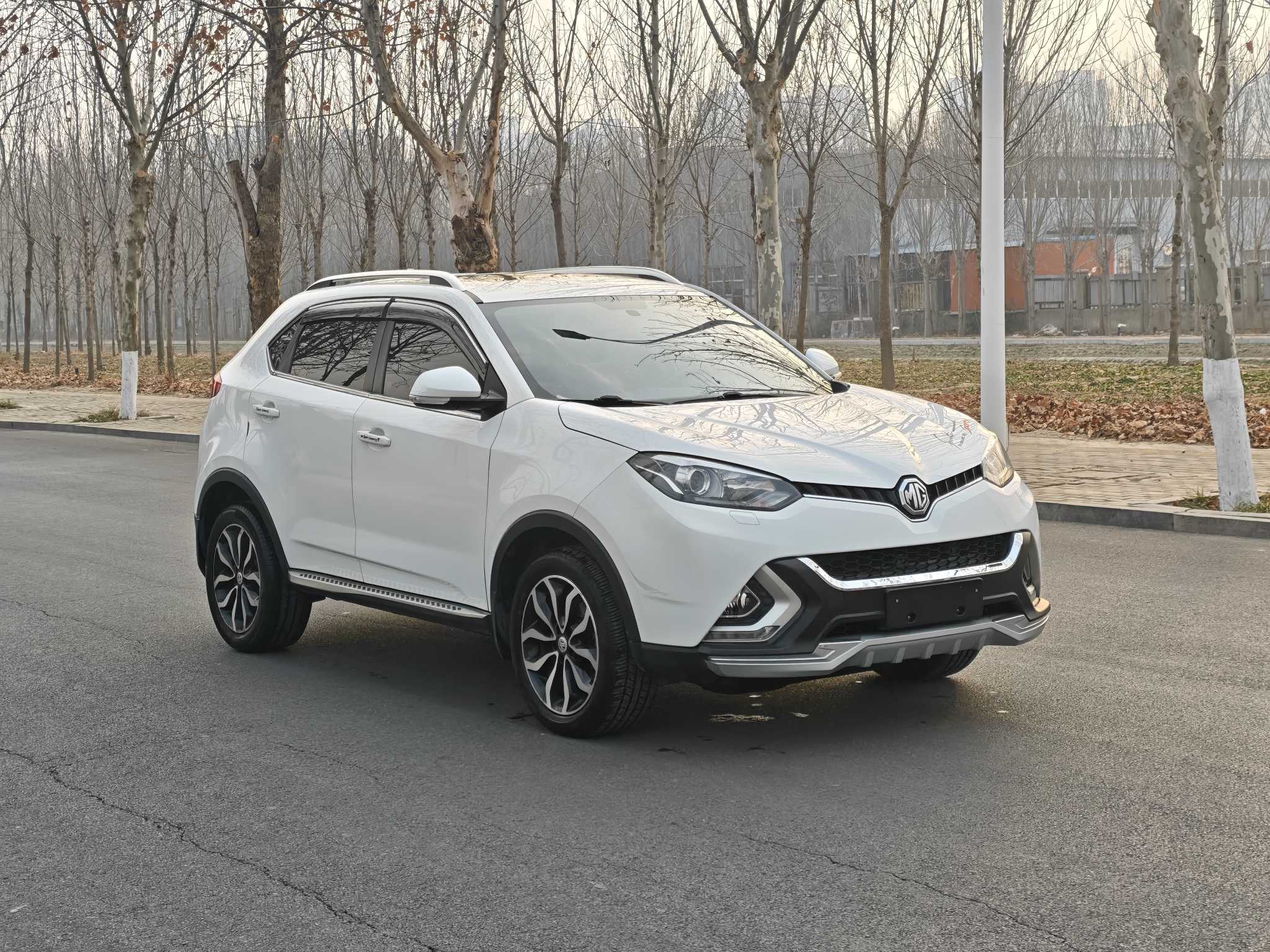 MG GS 2015 car image #3