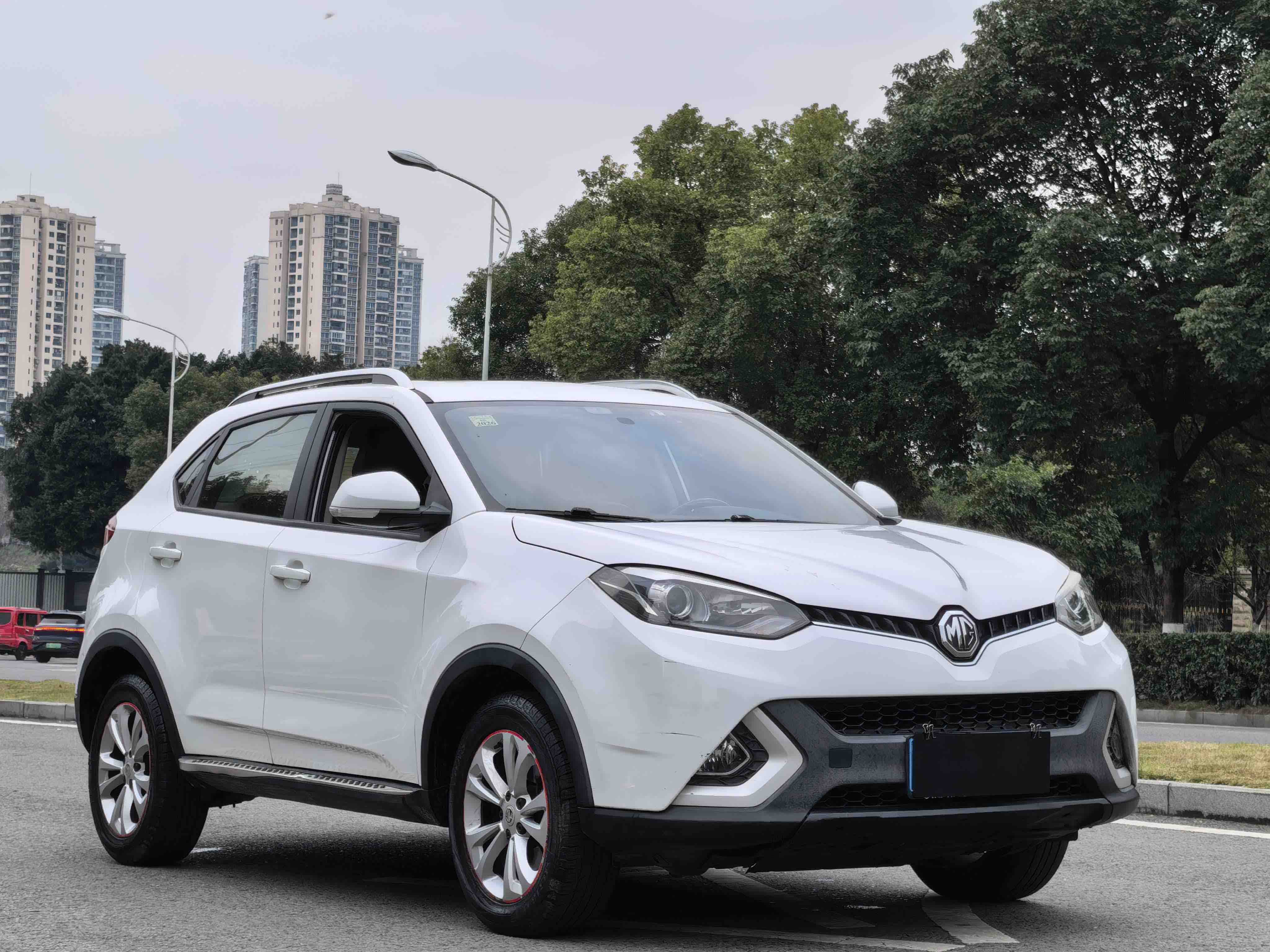 MG GS 2016 car image #3