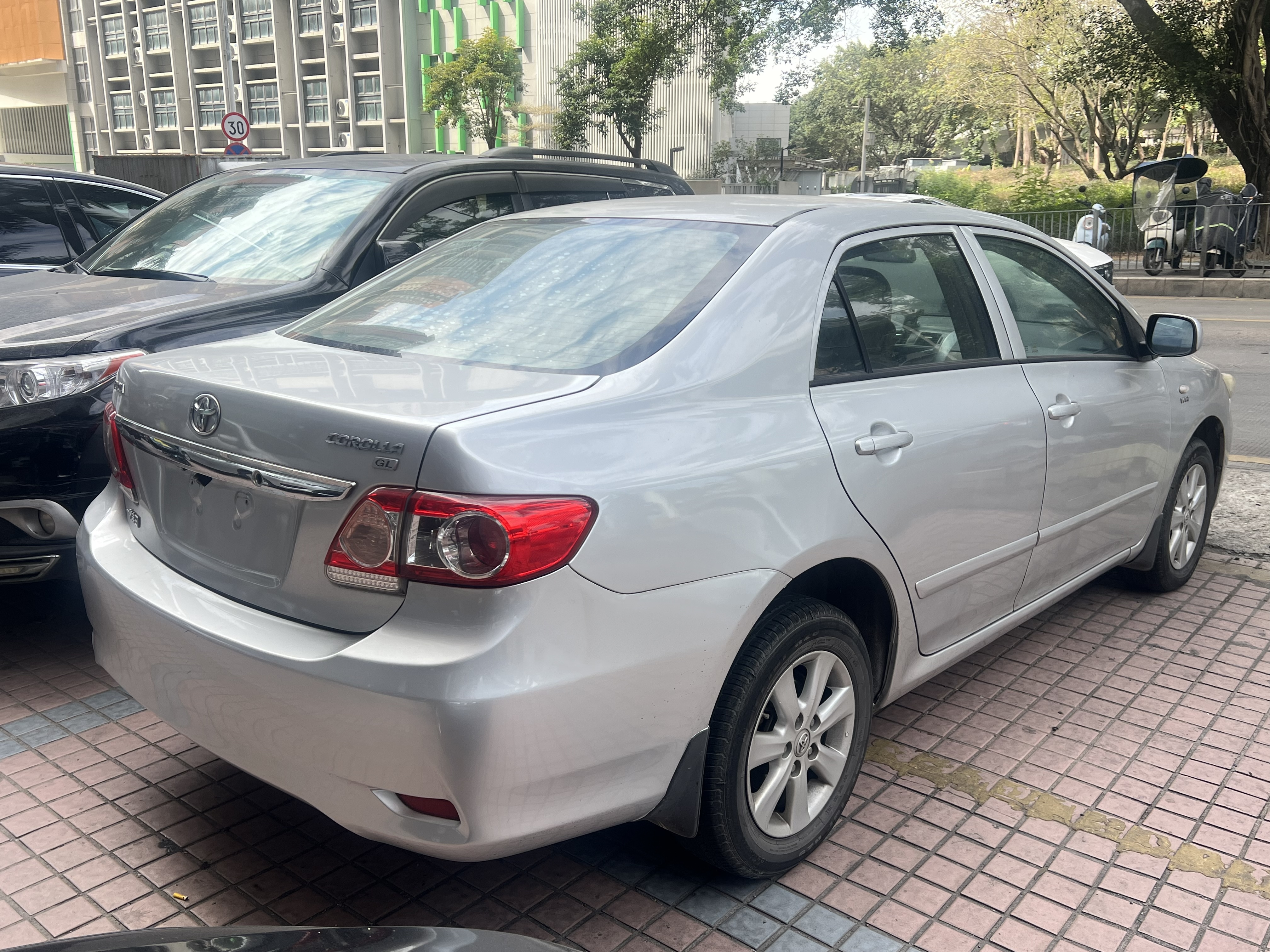 Toyota Corolla 2011 #3 Toyota Corolla 2011 car image #3