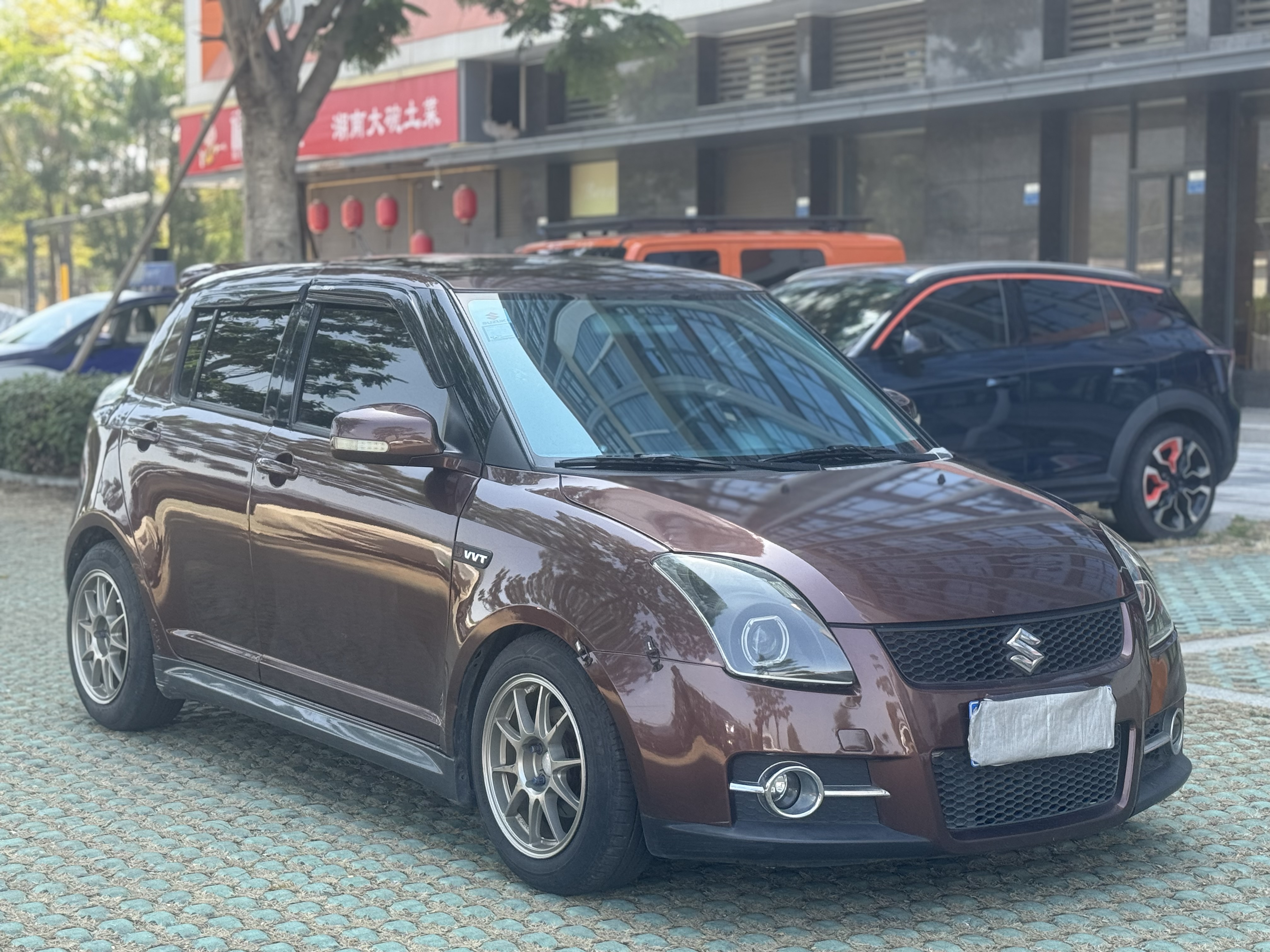 Suzuki Swift 2011 car image #3