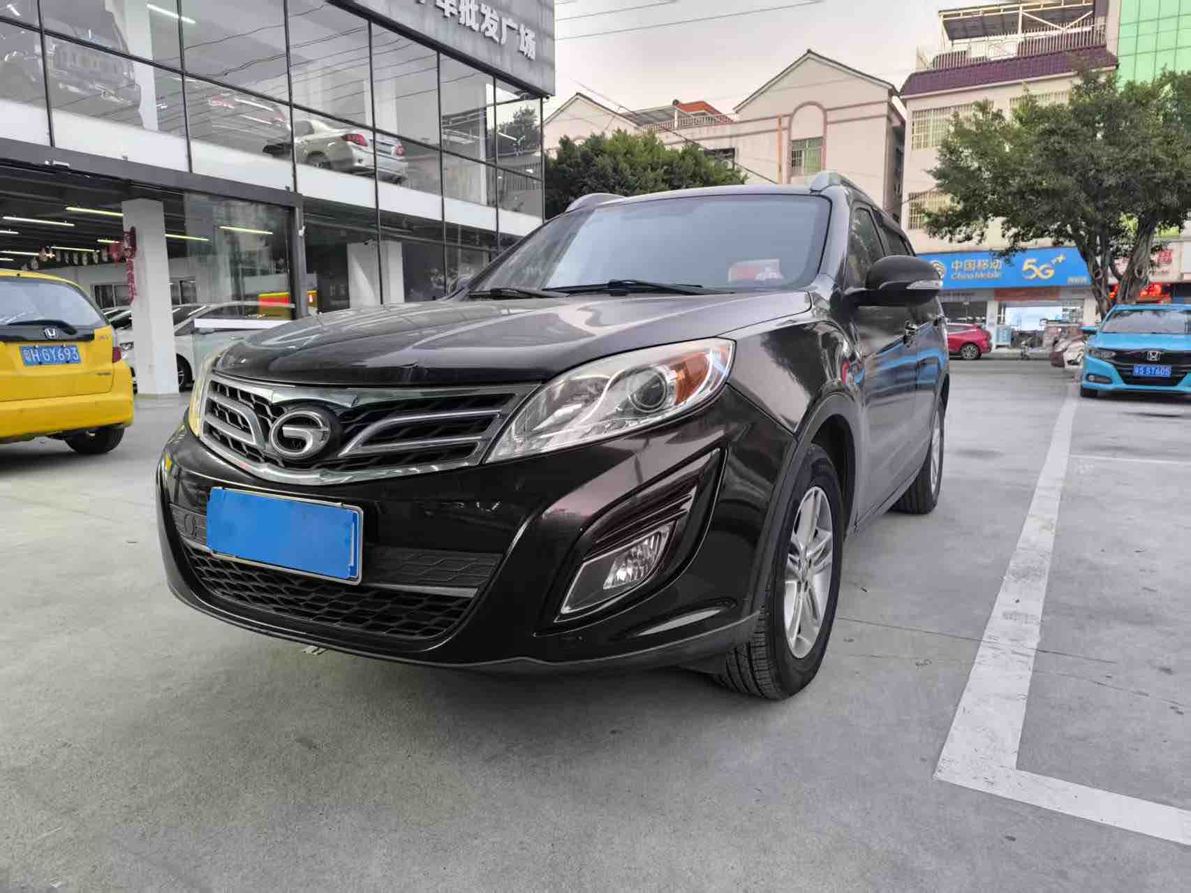 GAC Trumpchi GS5 Super 2015 car image #3