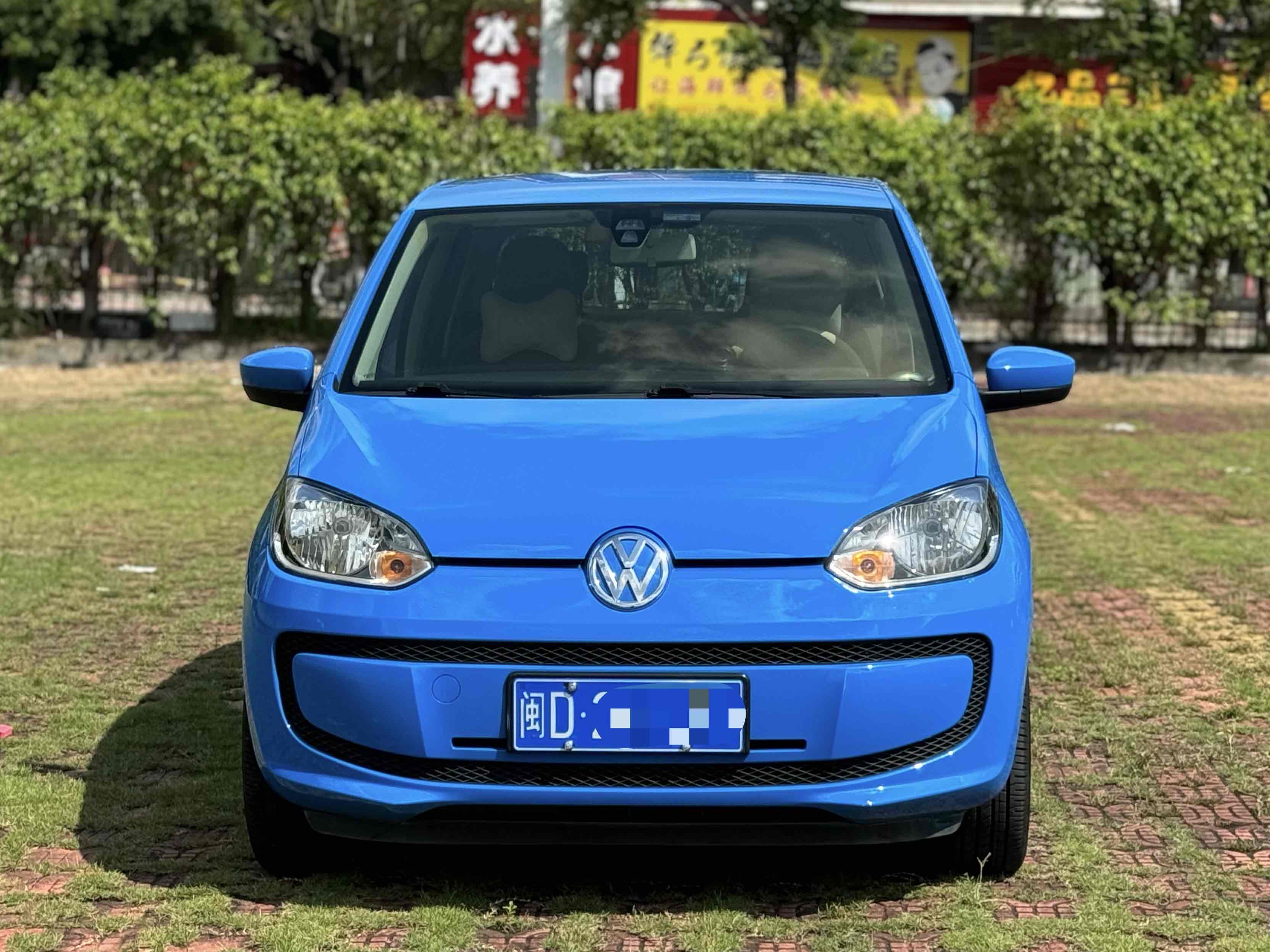 Volkswagen up! 2016 imagem de carro #3