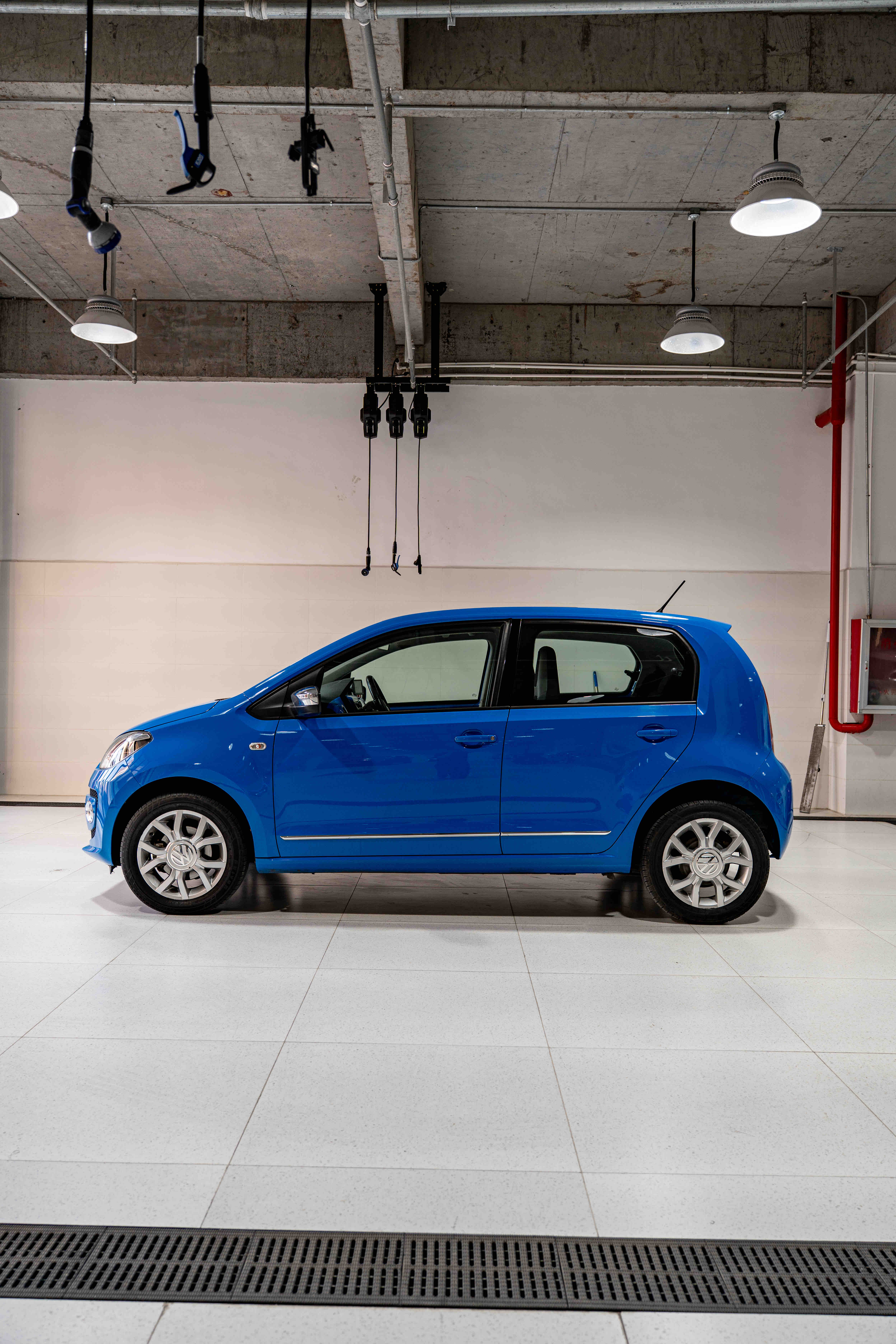 Volkswagen up! 2015 immagine di auto #3