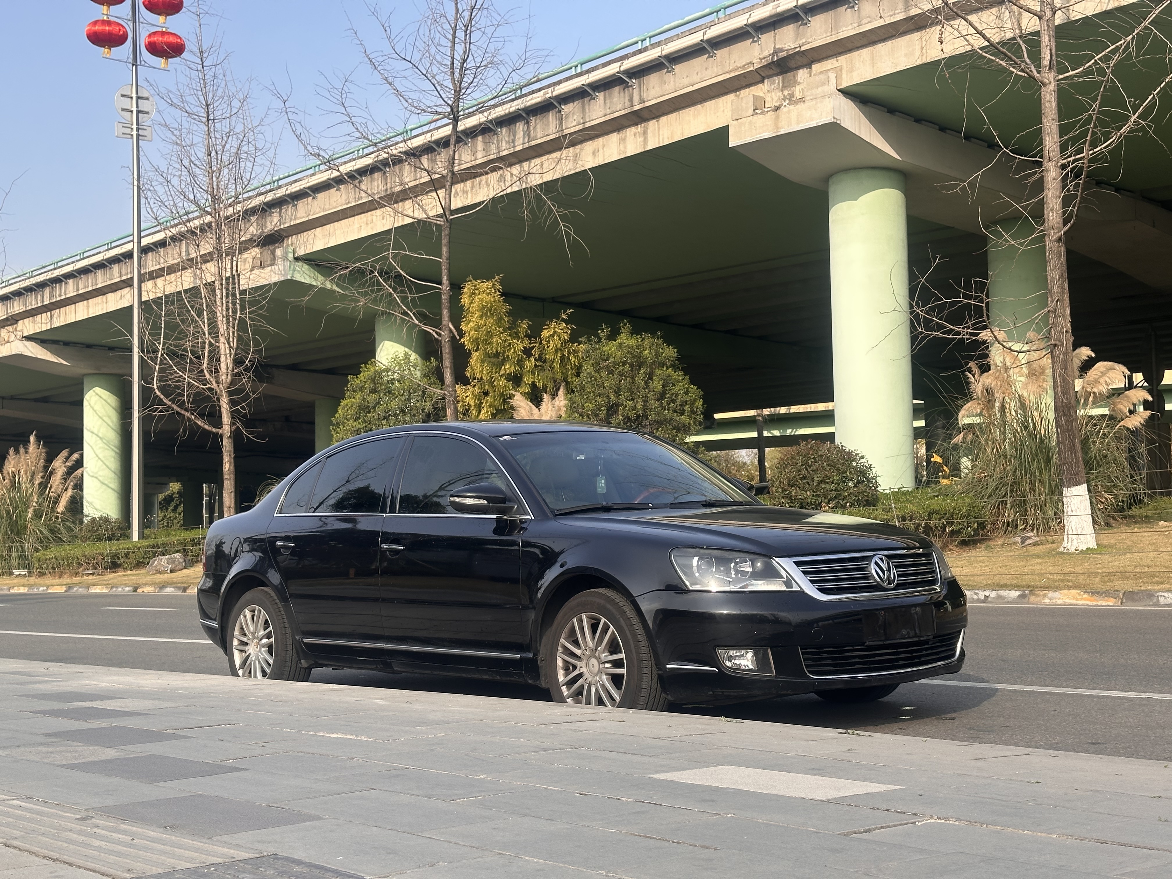 Volkswagen Passat Lingyu 2010 car image #3