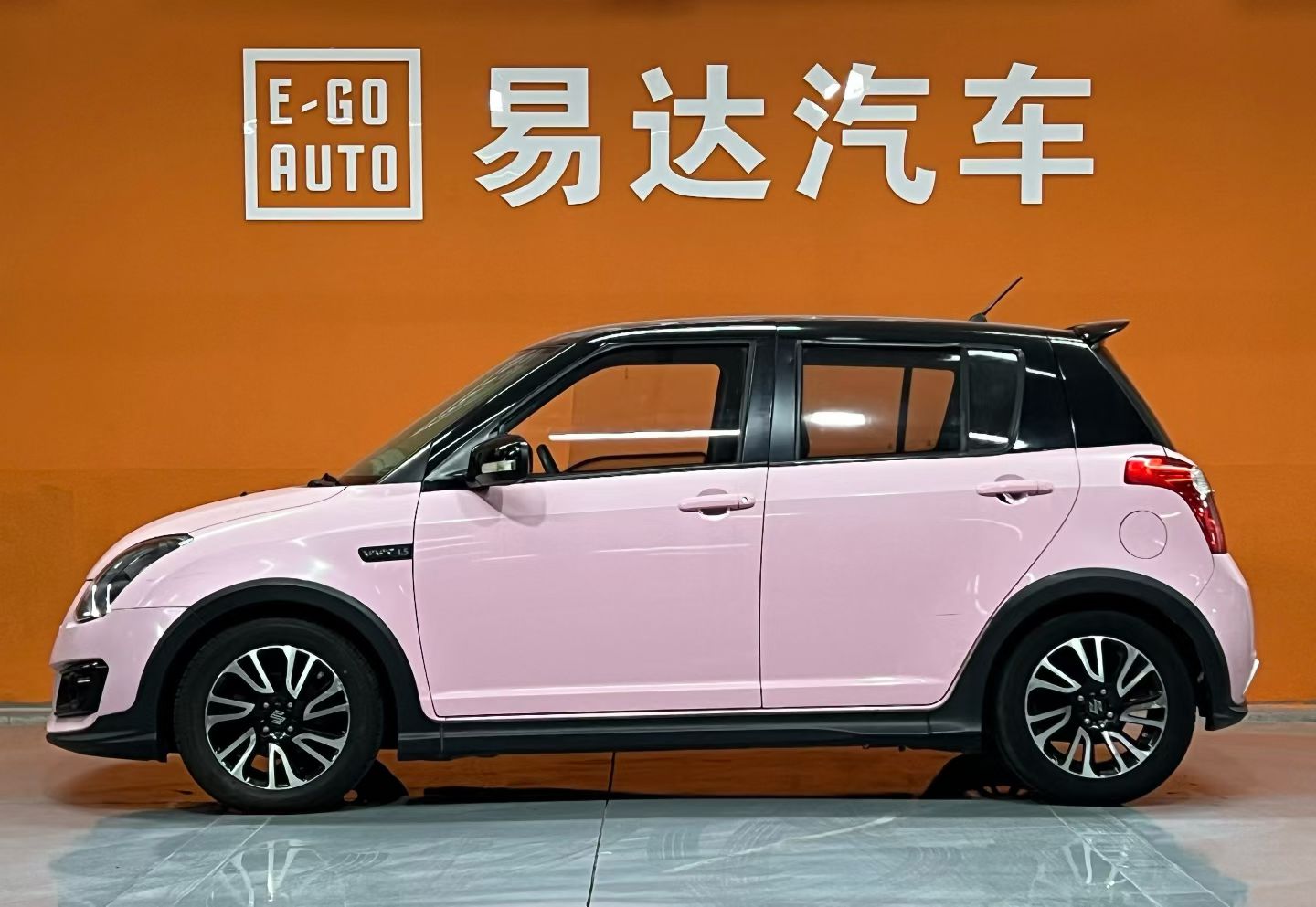 Suzuki Swift 2015 car image #3