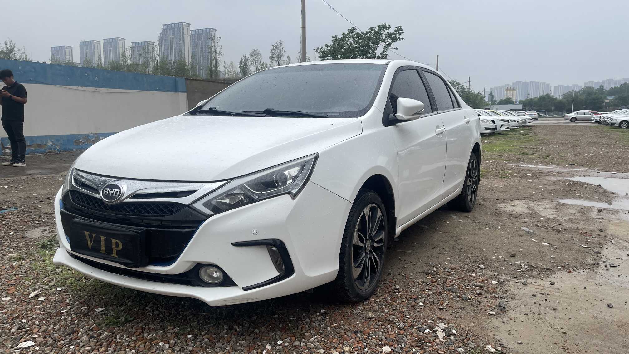 BYD Qin New Energy 2016 #3 BYD Qin New Energy 2016 car image #3