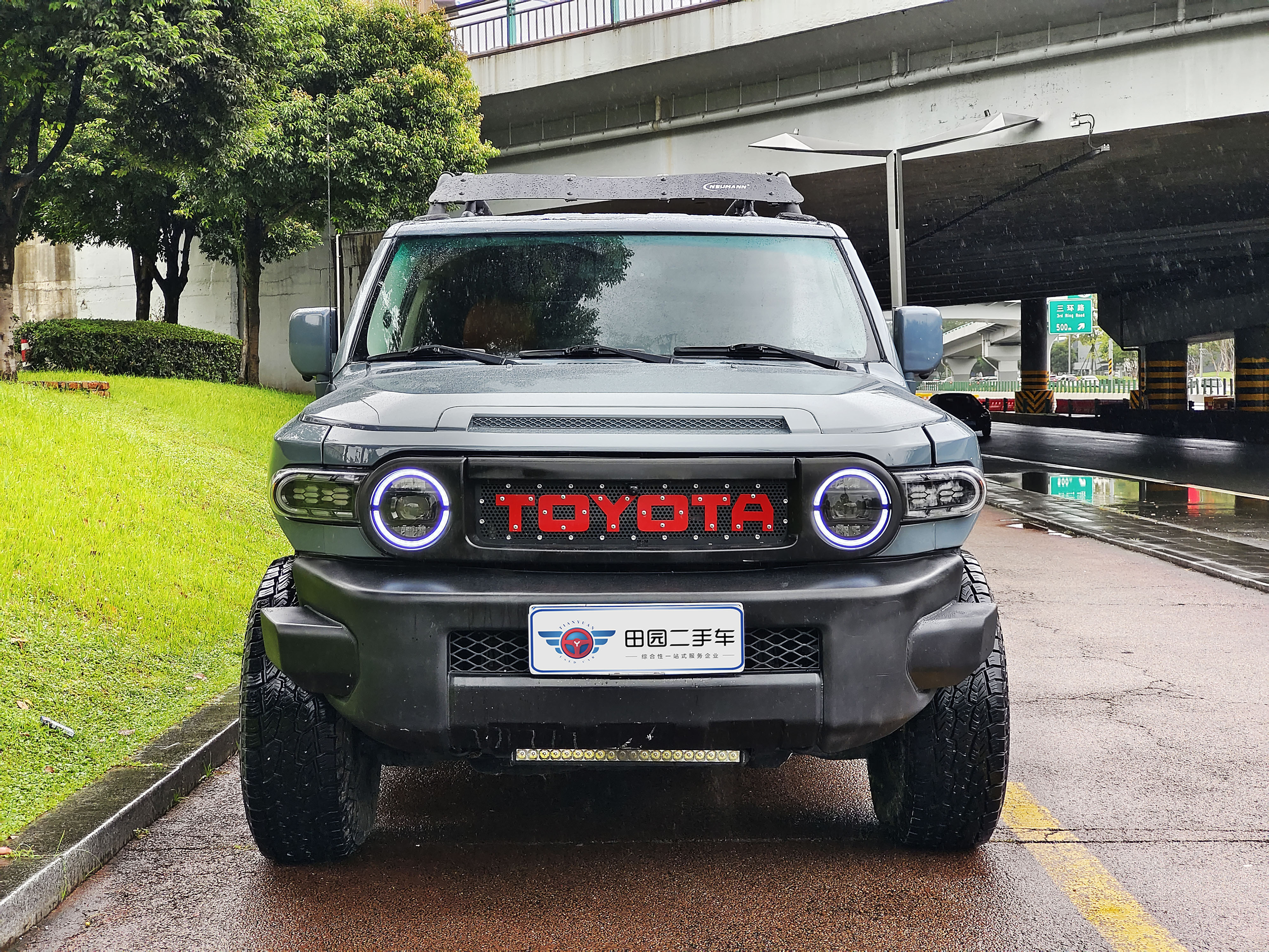 Toyota FJ Cruiser 2010 #3 Toyota FJ Cruiser 2010 car image #3