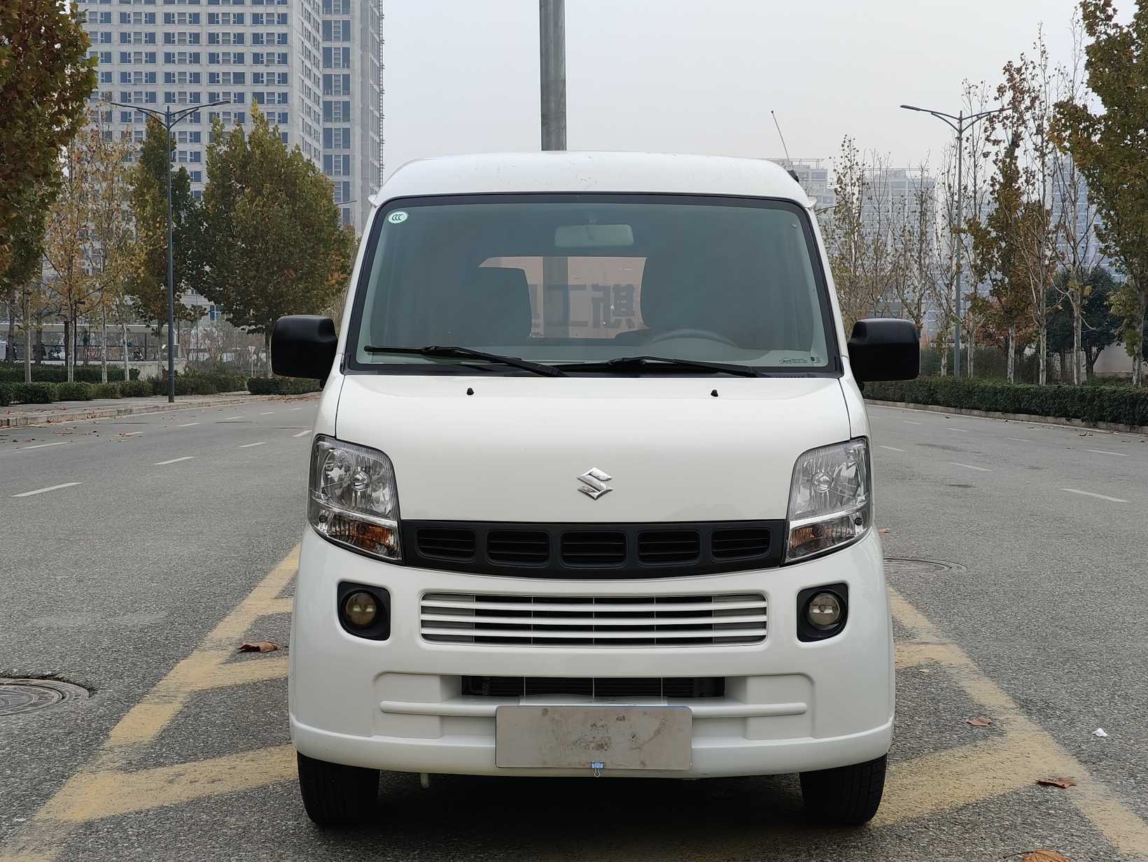 铃木 浪迪 2013 汽车图片 #3