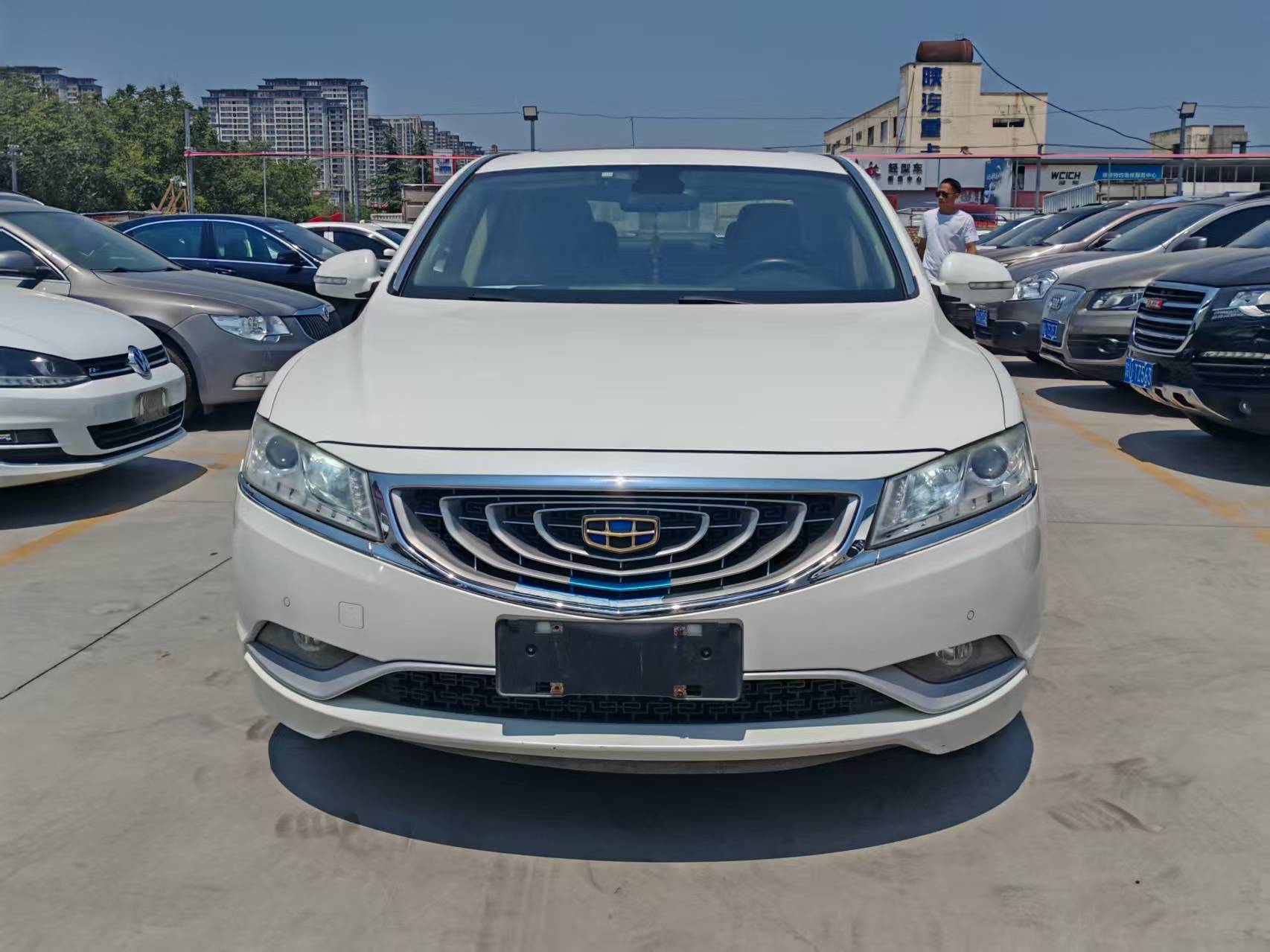 GEELY Ulion 2015 immagine di auto #3