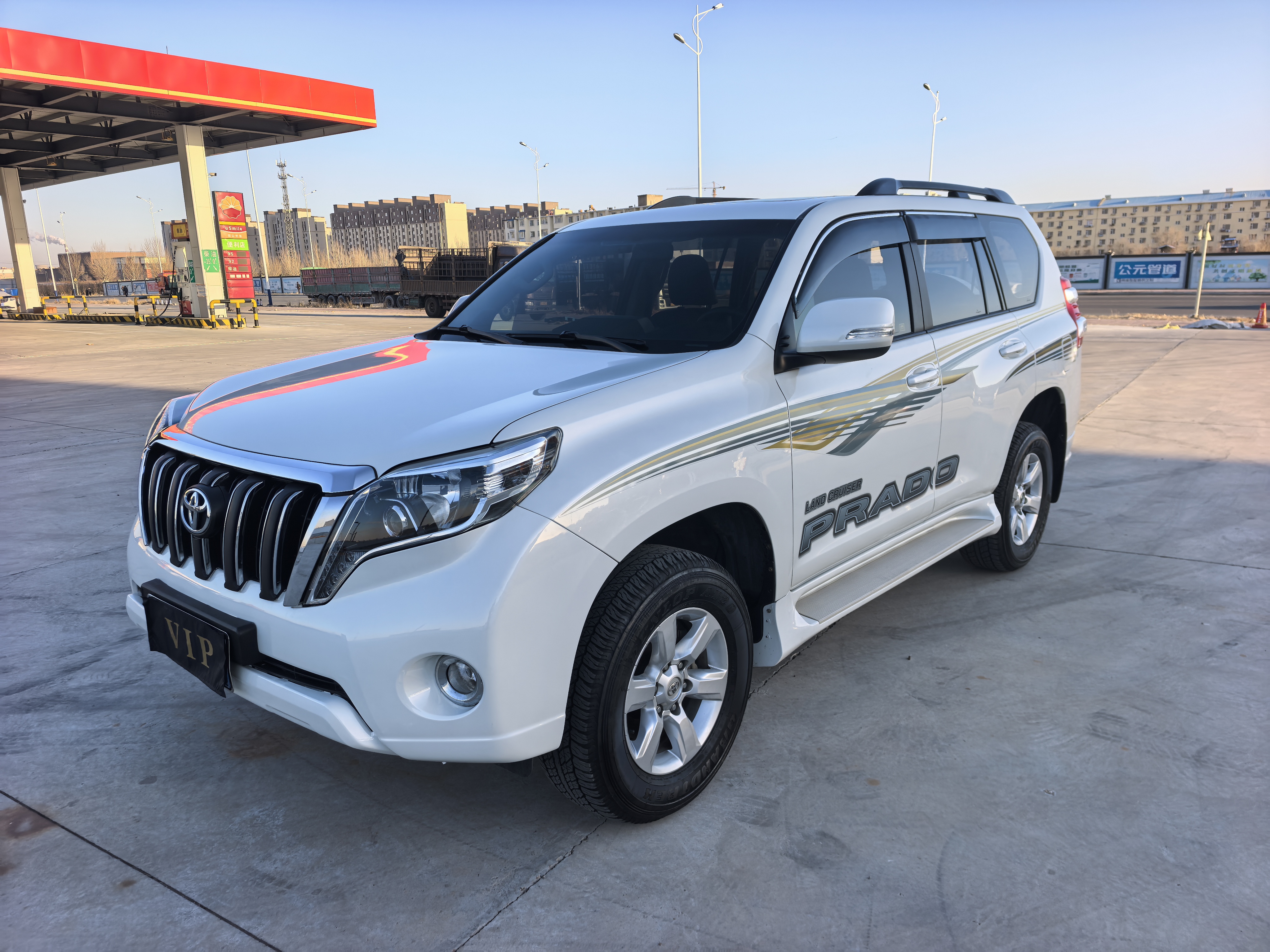 Toyota Land Cruiser Prado 2017 immagine di auto #3