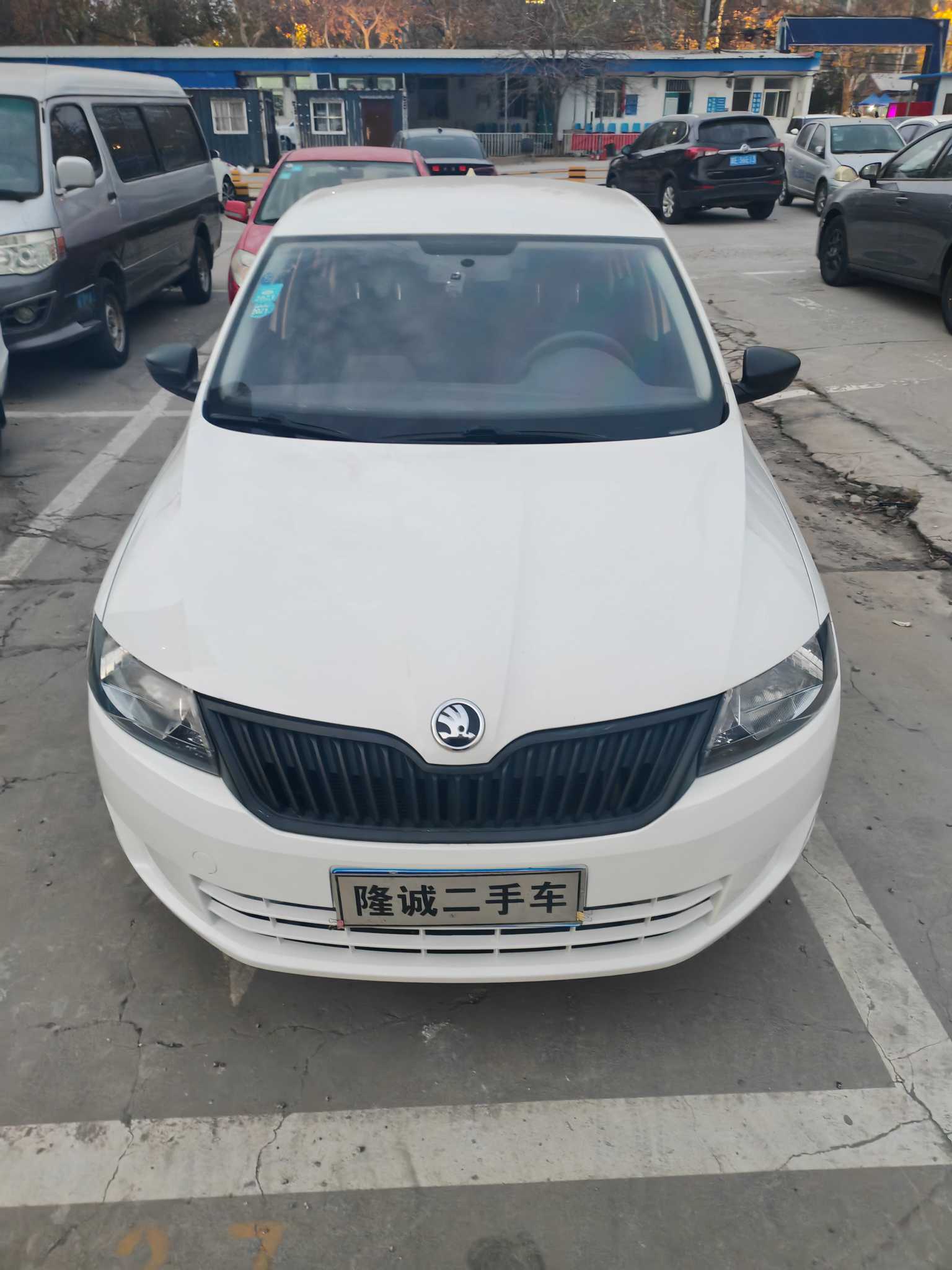 Skoda Rapid 2017 #3 Skoda Rapid 2017 car image #3