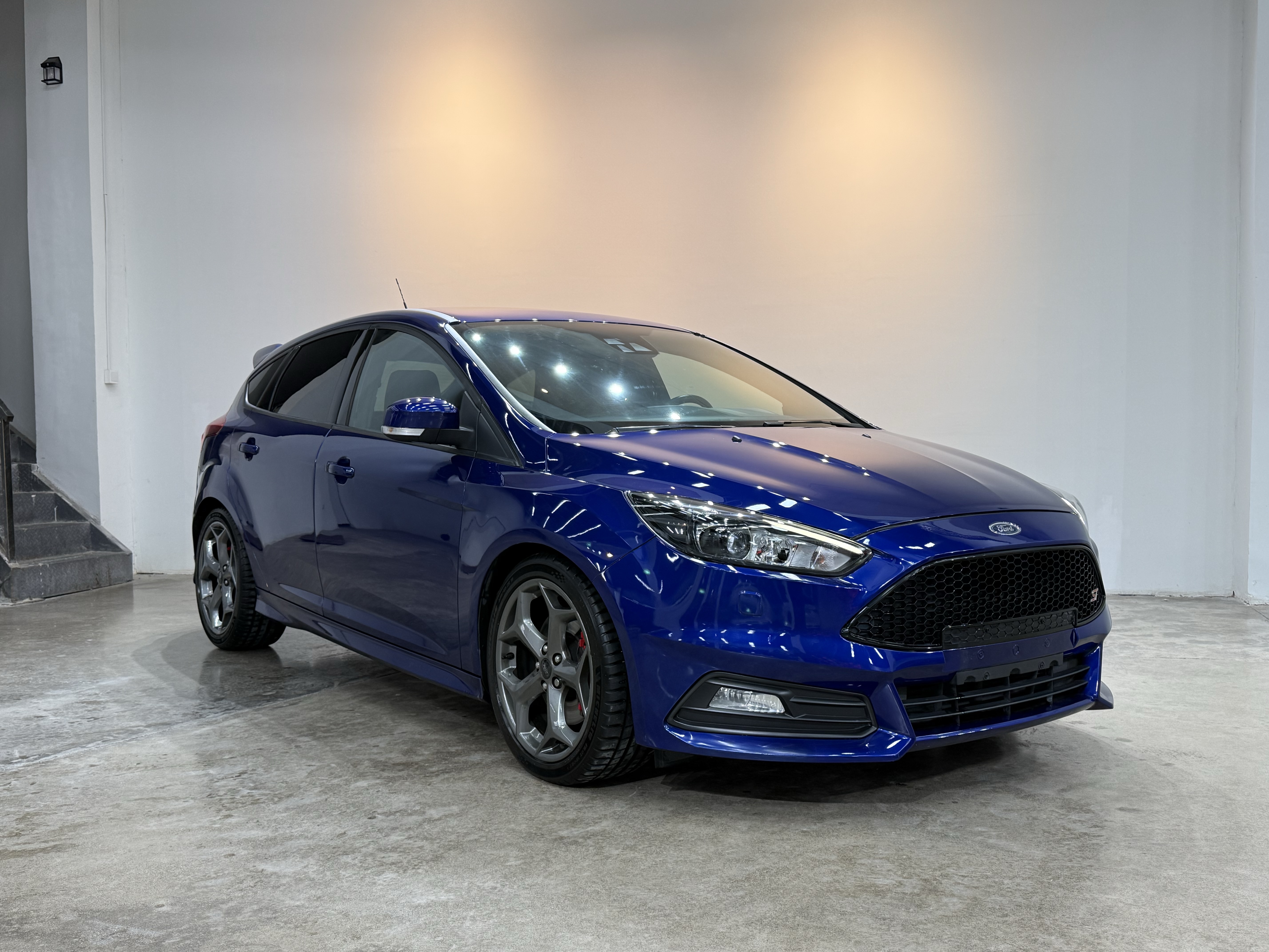 Ford Focus (Imported) 2017 car image #3