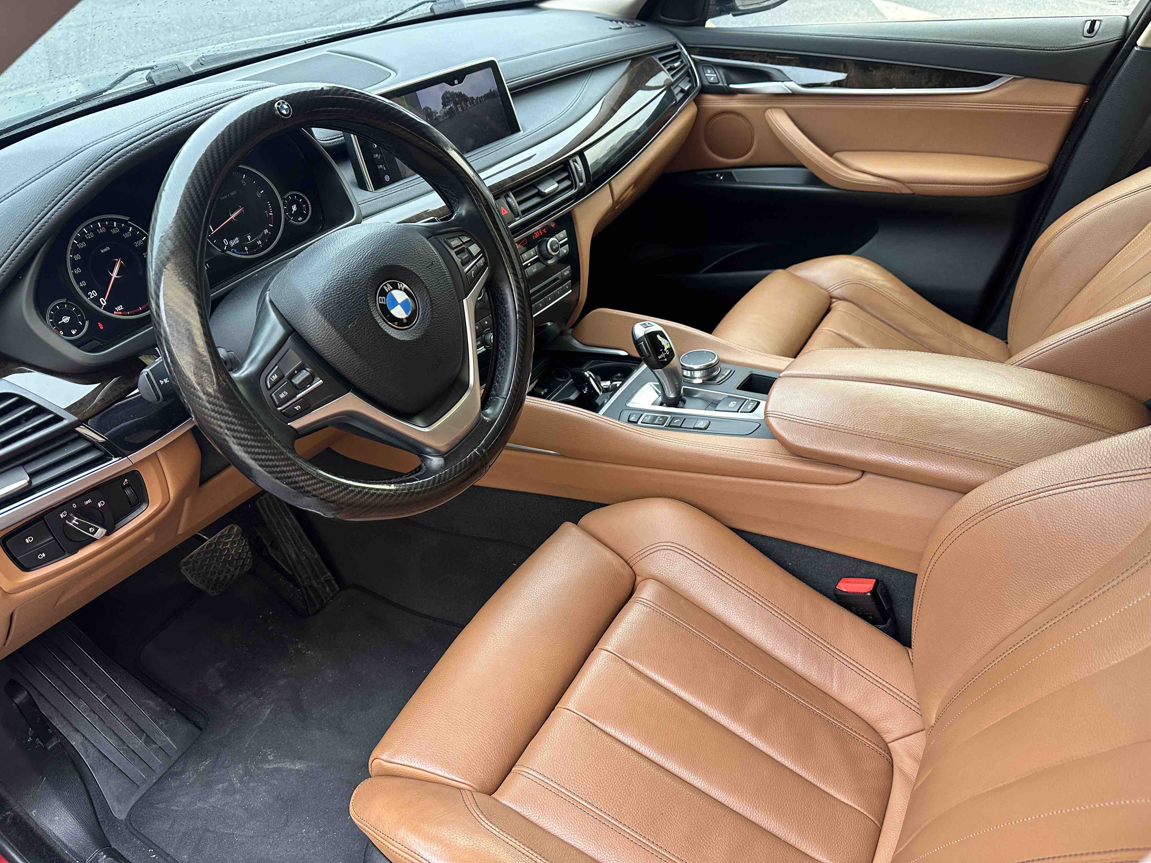 BMW X6 2018 imagem de carro #3