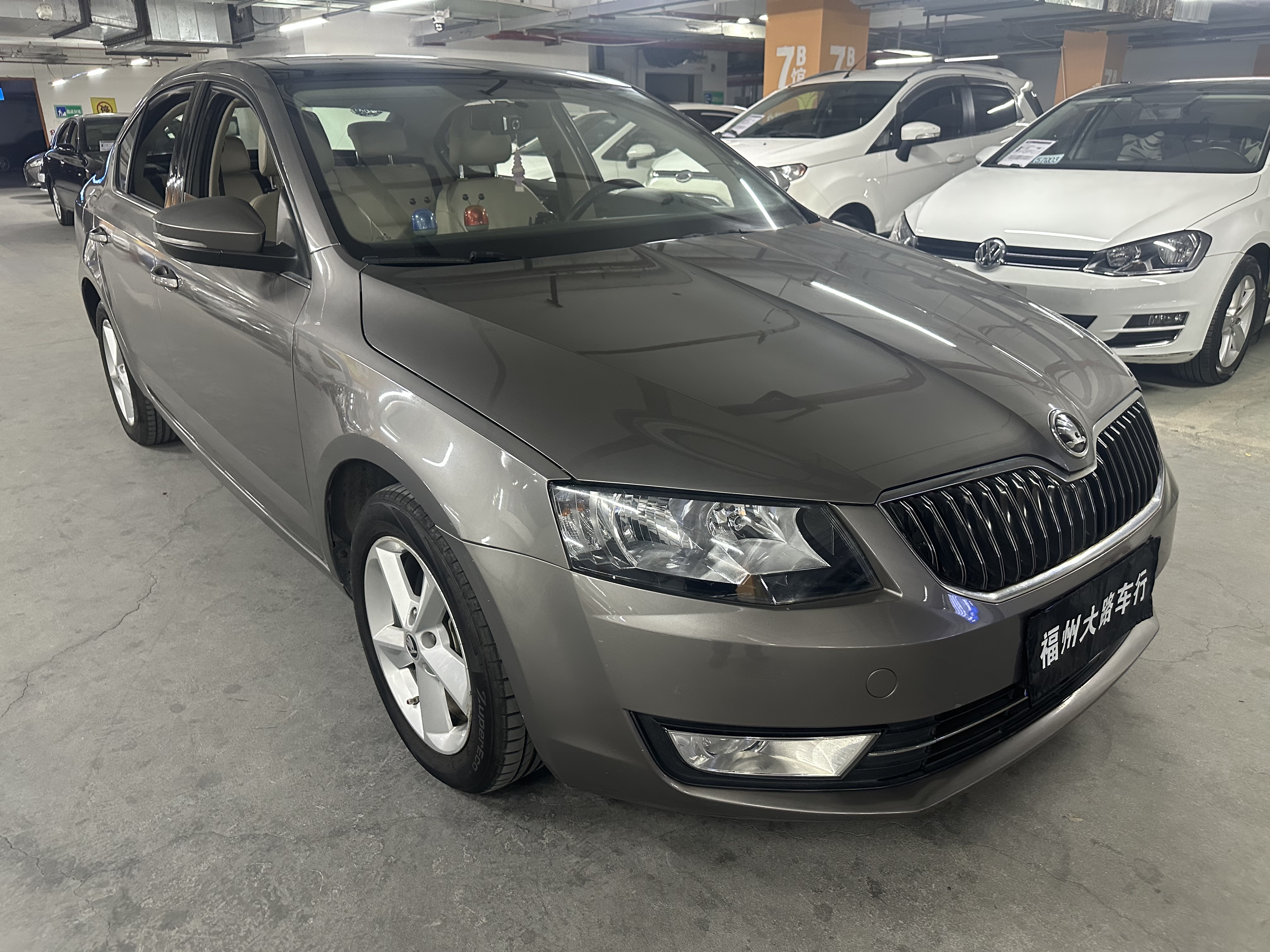 Skoda Octavia 2014 car image #3