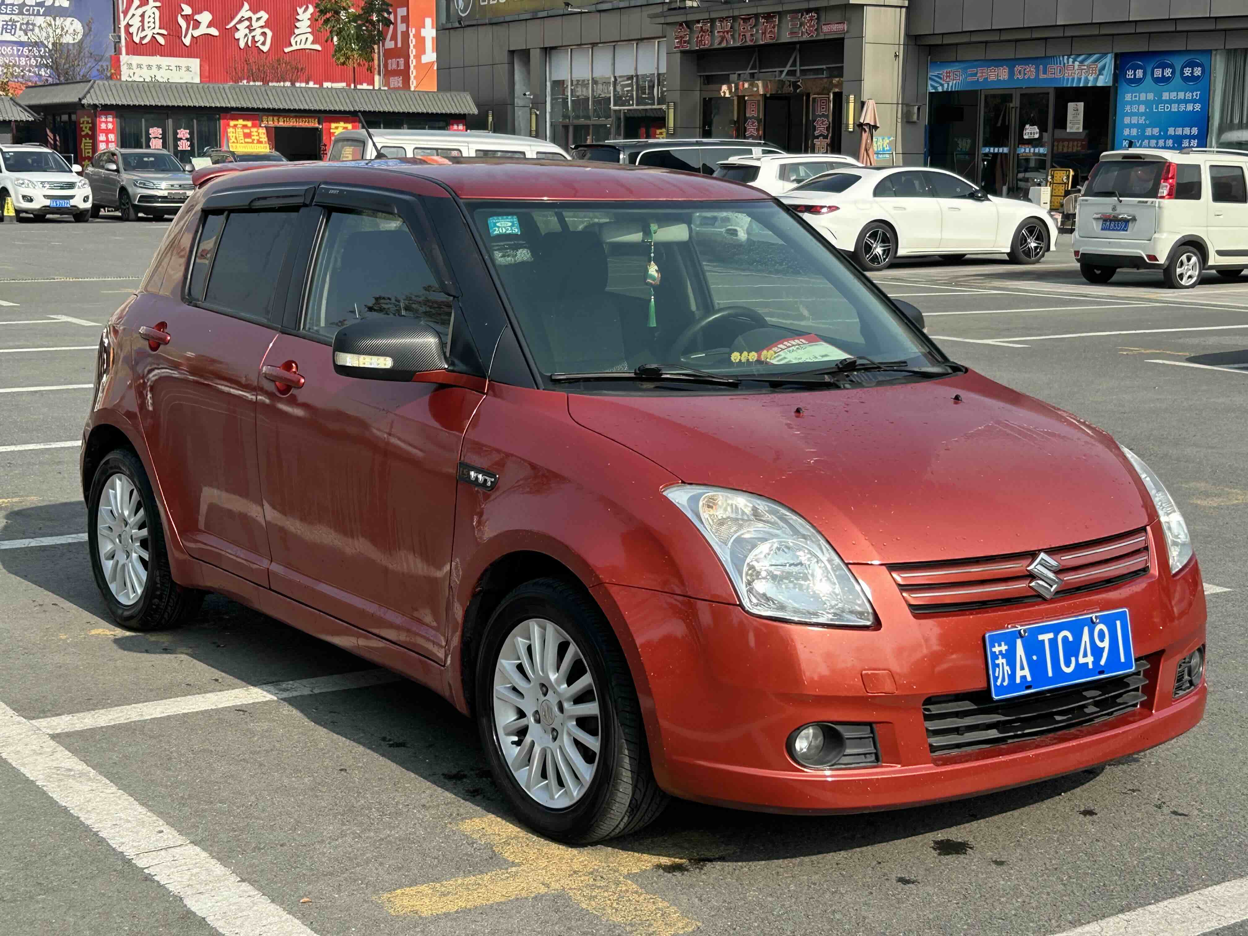 Suzuki Swift 2010 #3 Suzuki Swift 2010 car image #3