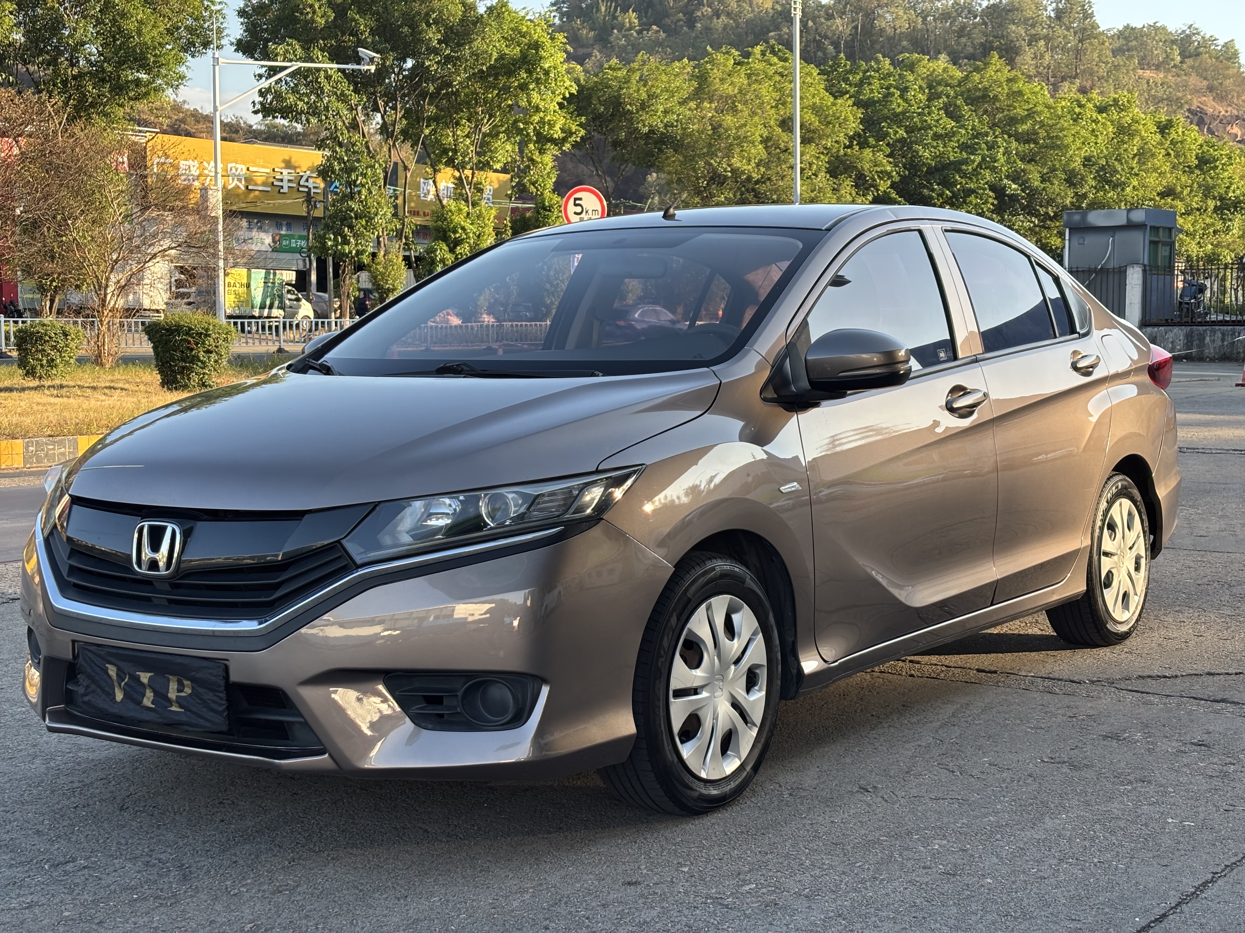 Honda Greiz 2016 صورة سيارة #3