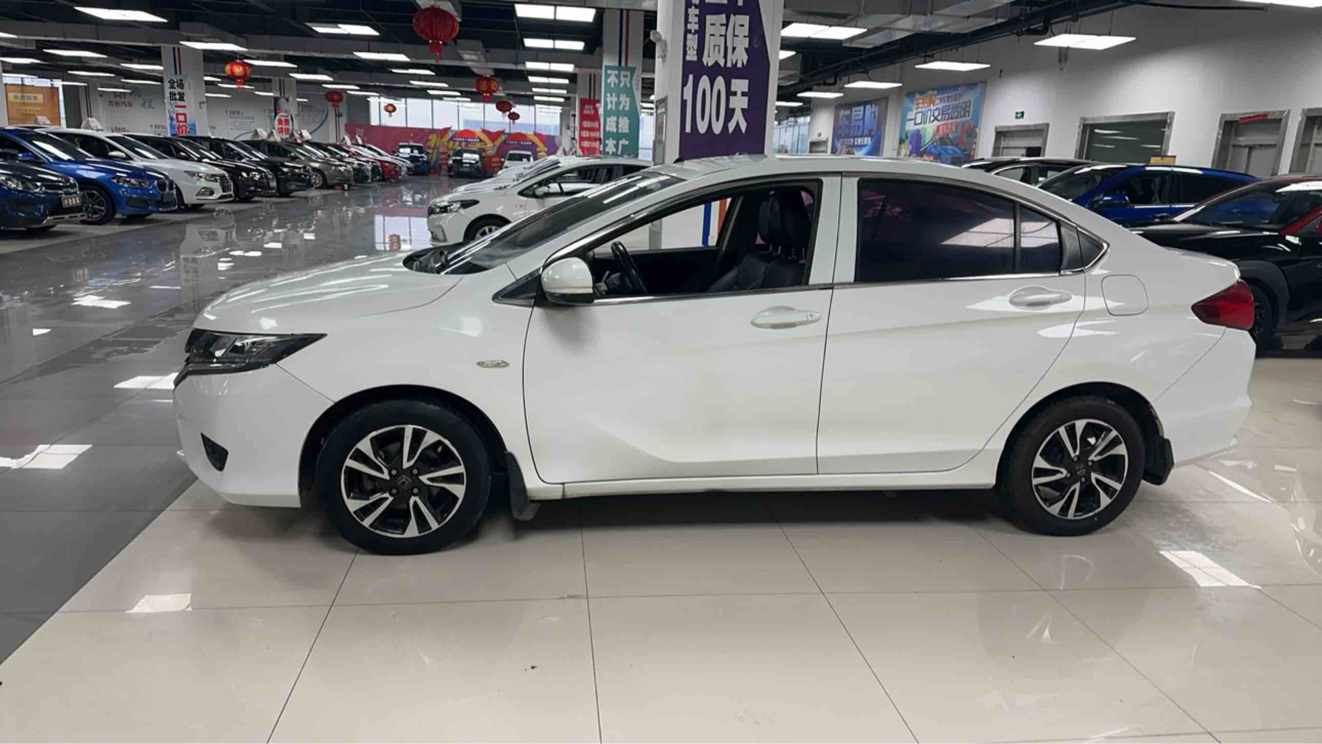 Honda Greiz 2016 car image #3