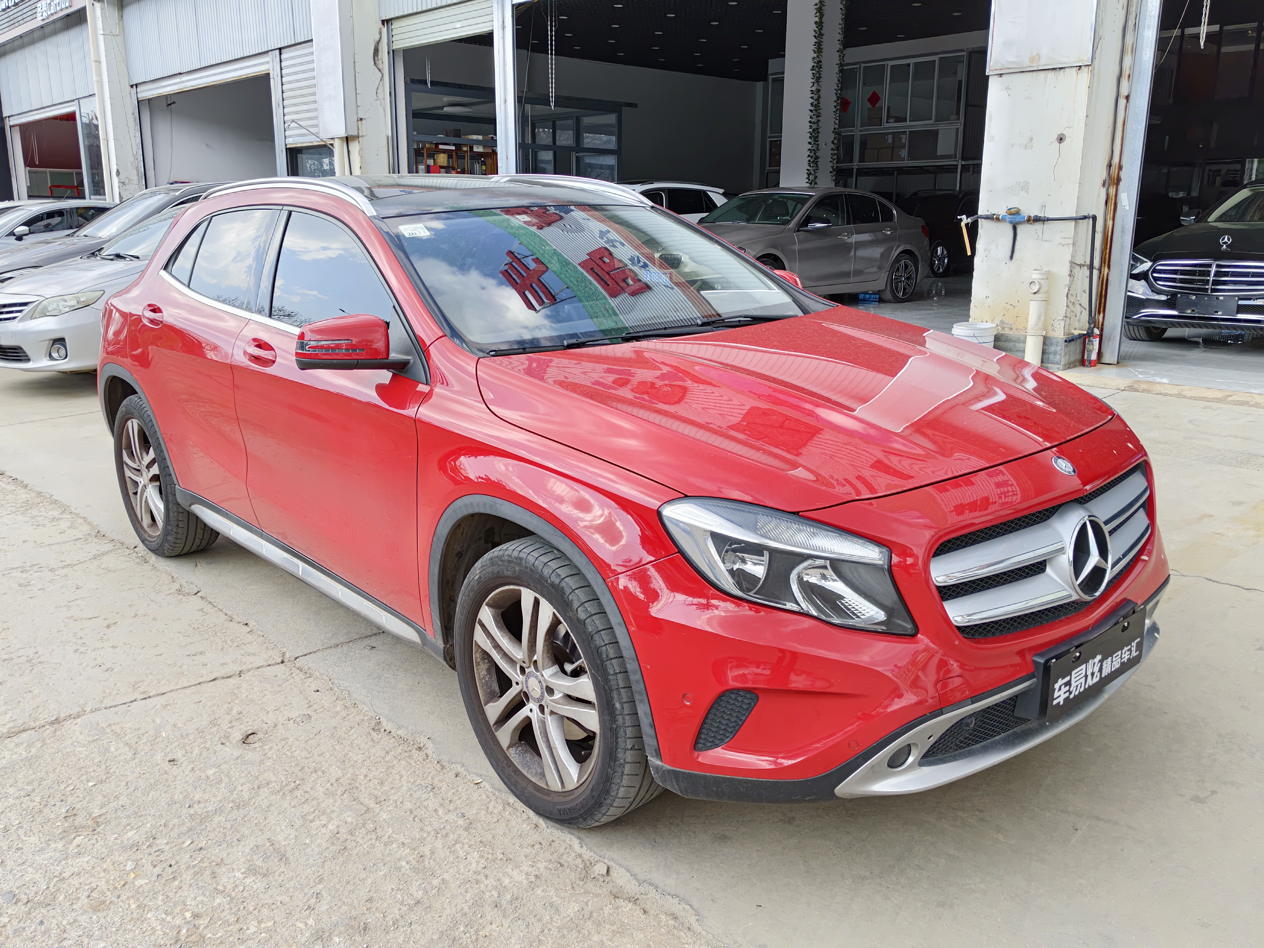 Mercedes-Benz GLA Class 2015 car image #3