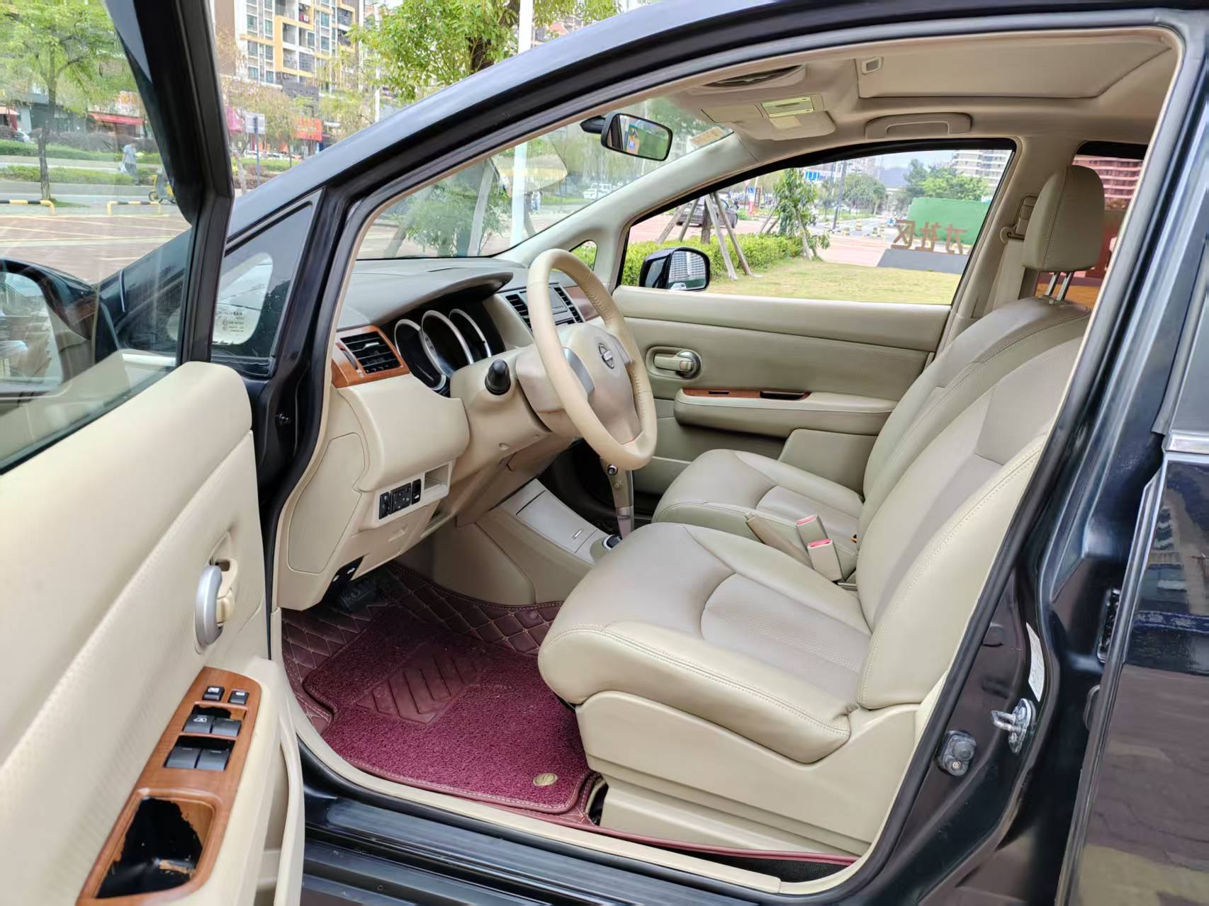 日产 颐达 2010 汽车图片 #3