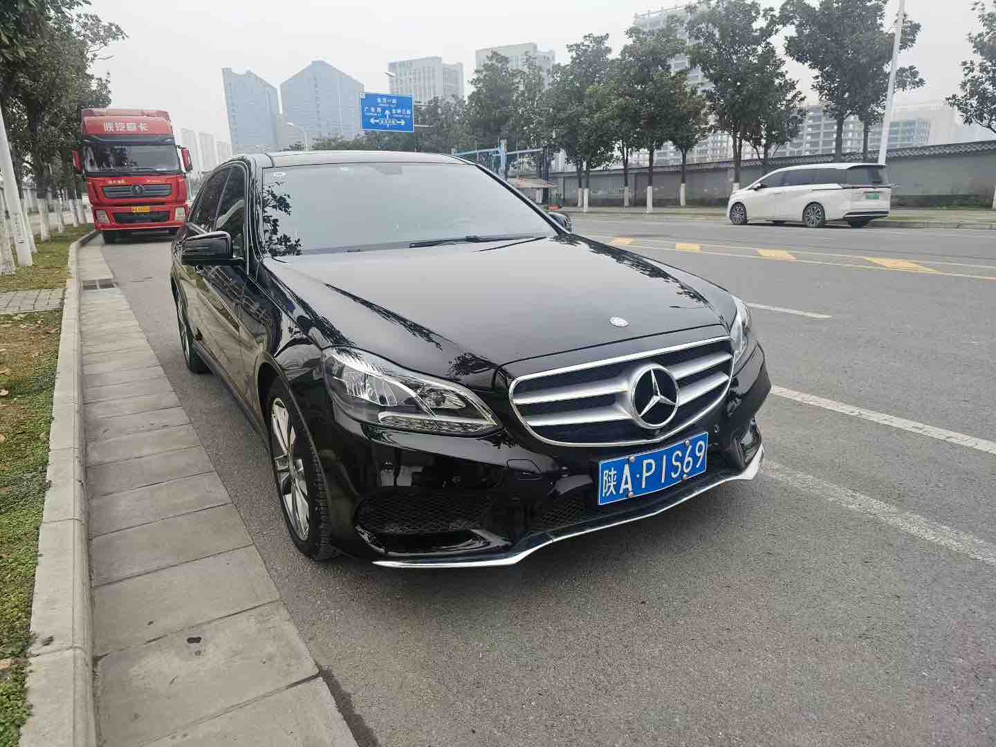 Mercedes-Benz E Class 2016 image de voiture #3