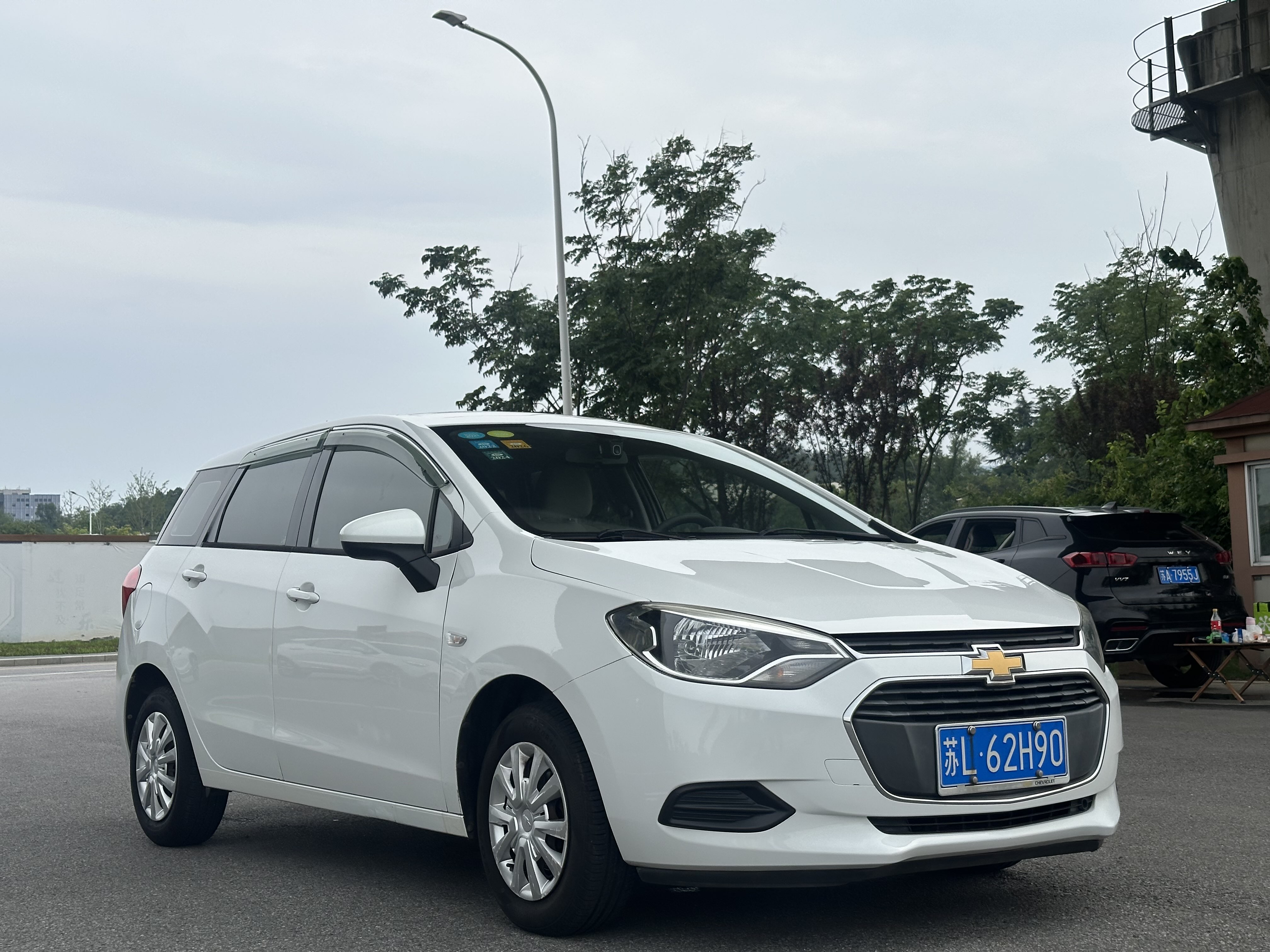 Chevrolet Lova RV 2016 car image #3