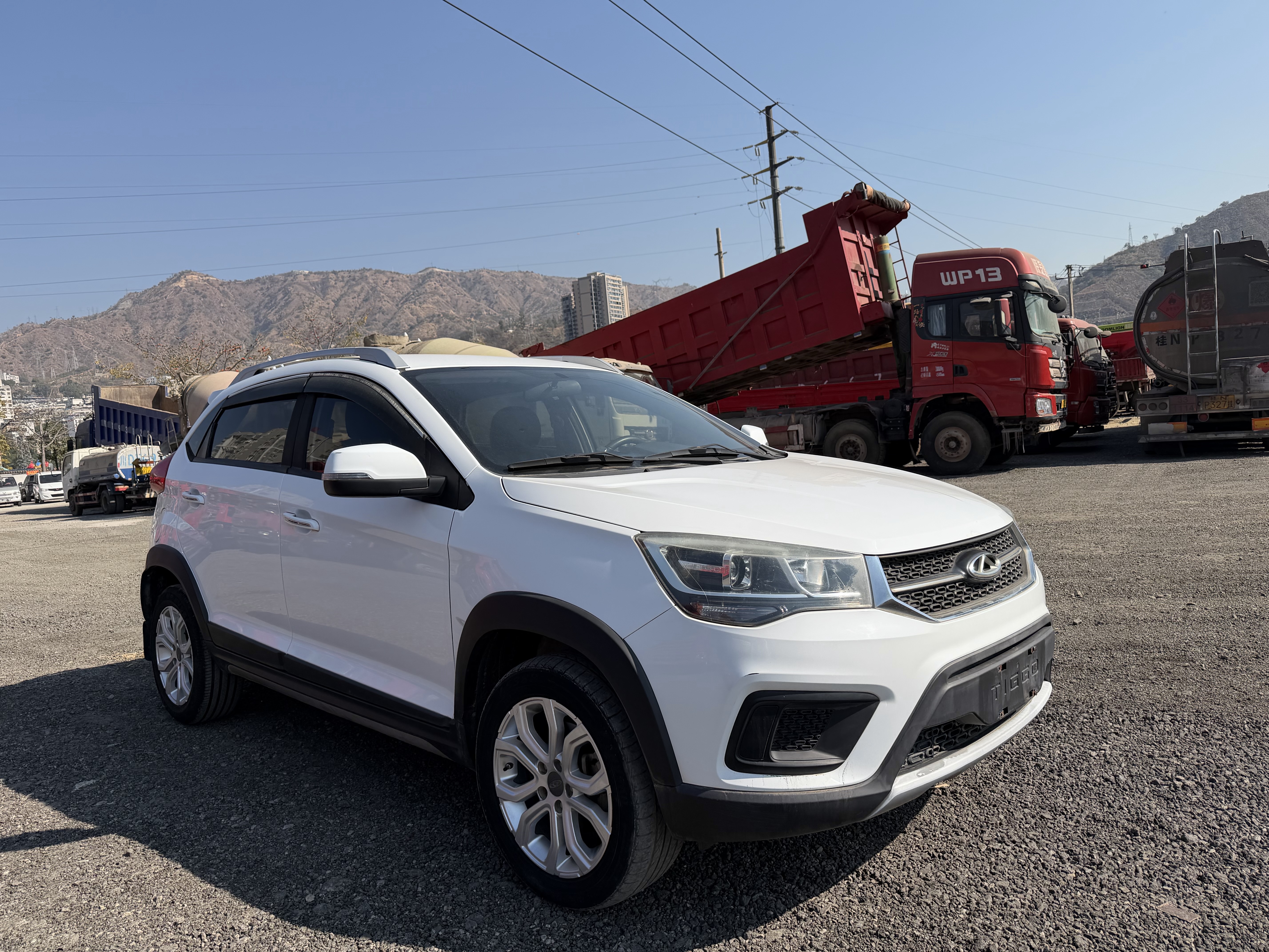 Tiggo 3 2017 #3 Tiggo 3 2017 car image #3