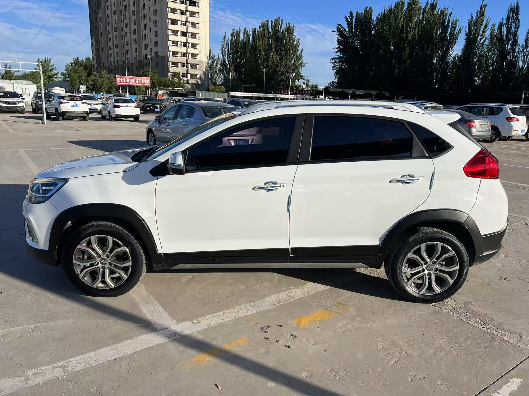 Chery Tiggo 3 2018 immagine di auto #3