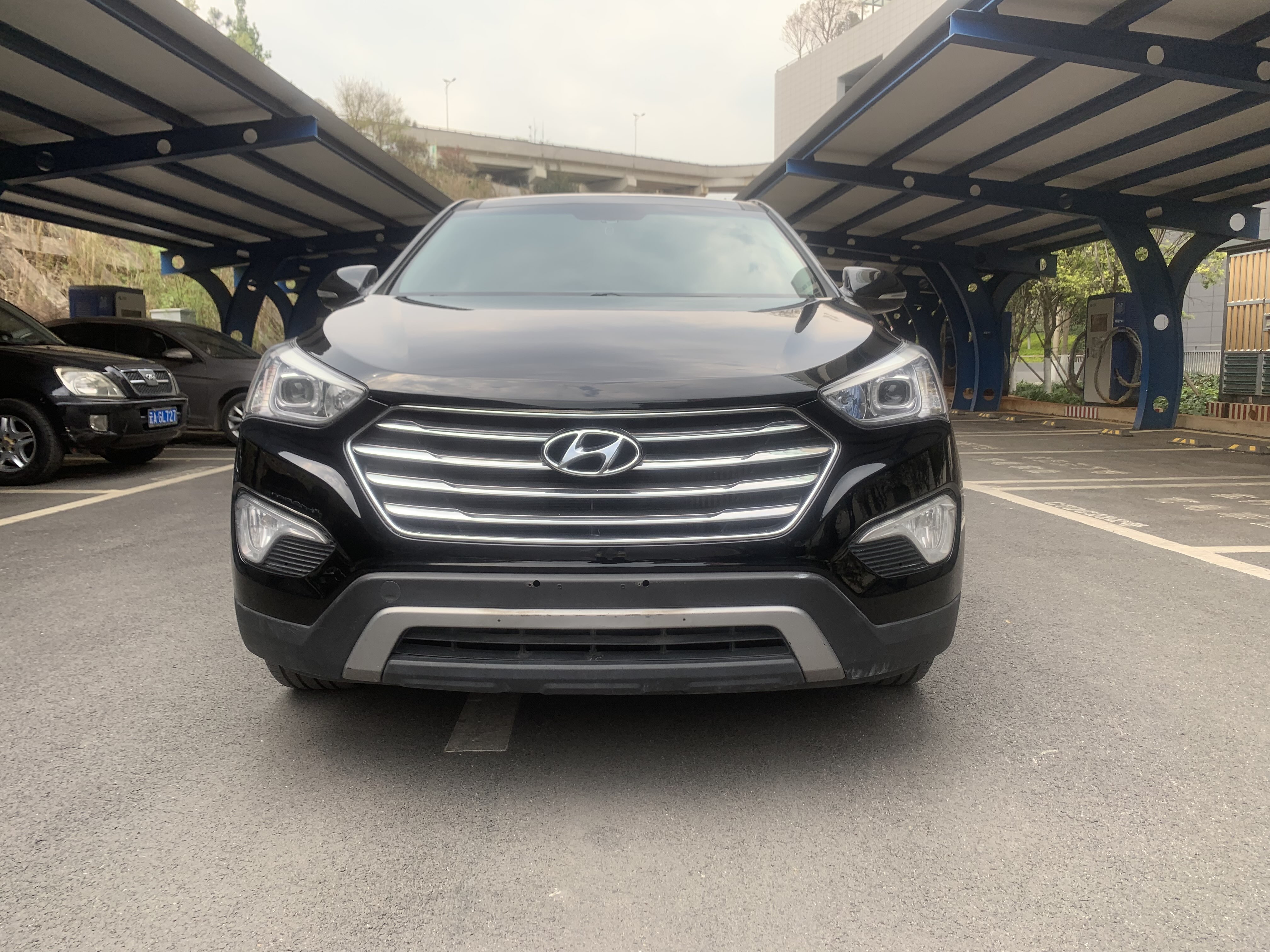Hyundai Grand Santa Fe 2016 car image #3