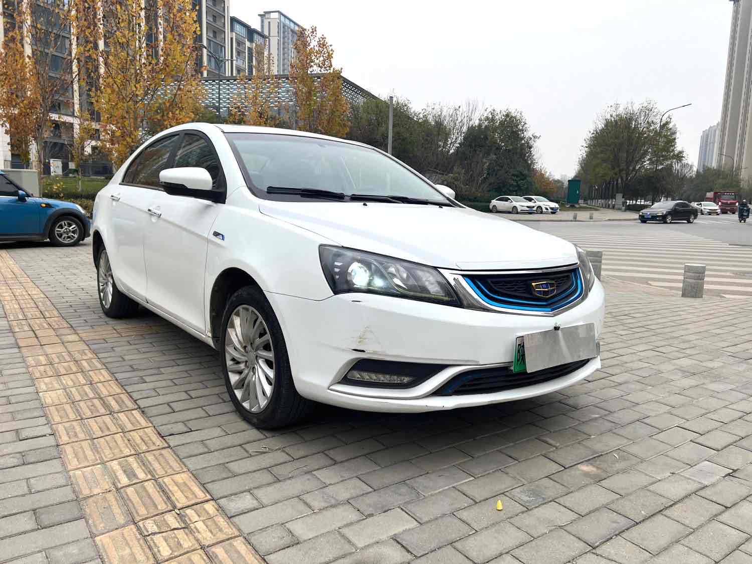 GEELY Emgrand New Energy 2017 #3 GEELY Emgrand New Energy 2017 car image #3