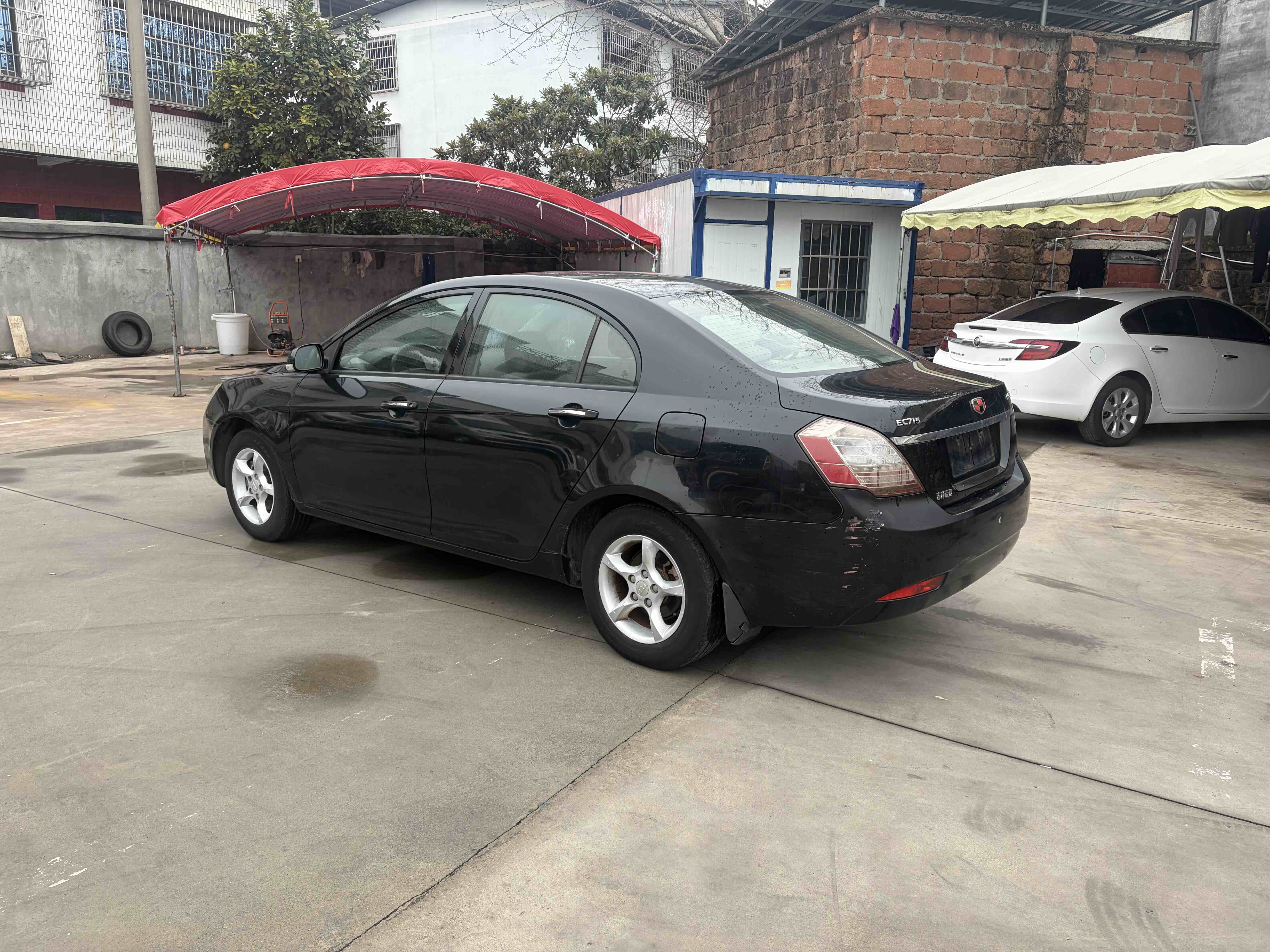 GEELY Emgrand Classic 2012 car image #3