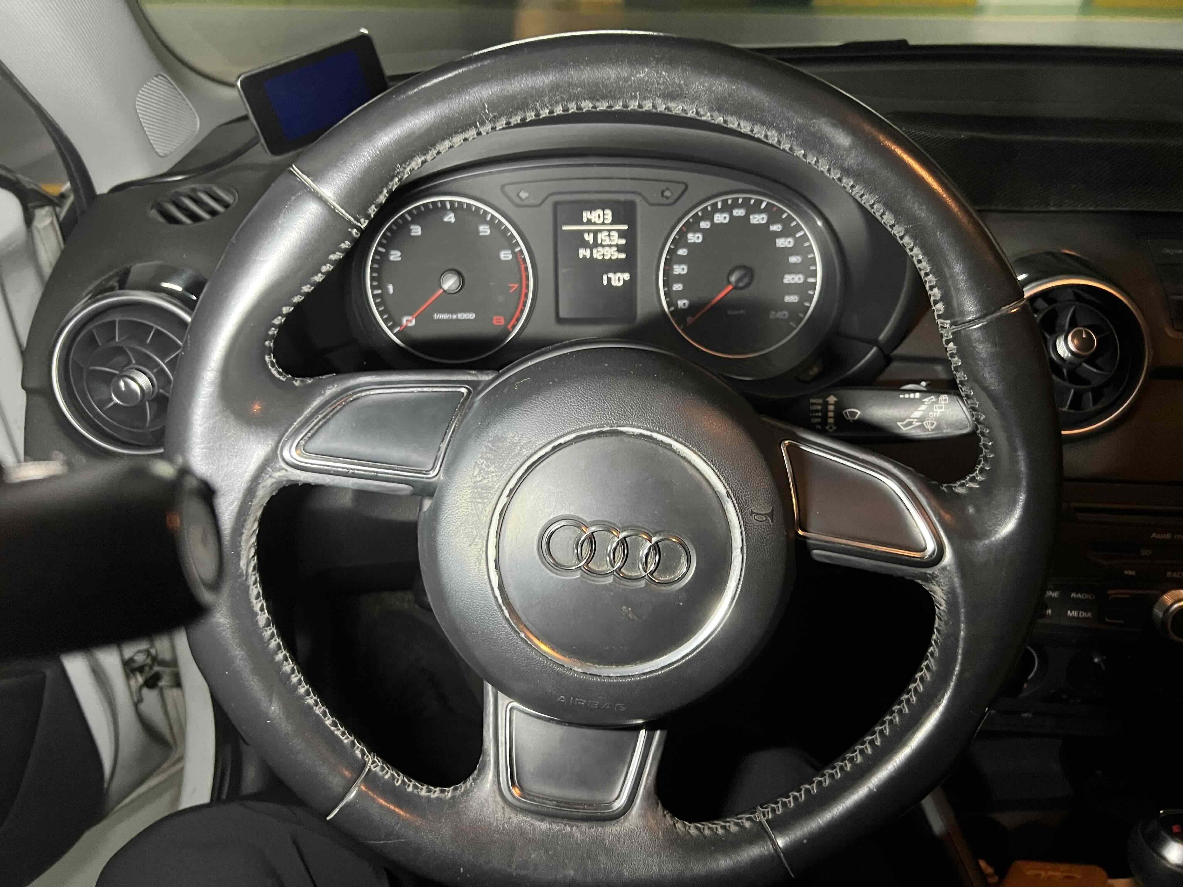 Audi A1 2012 car image #3