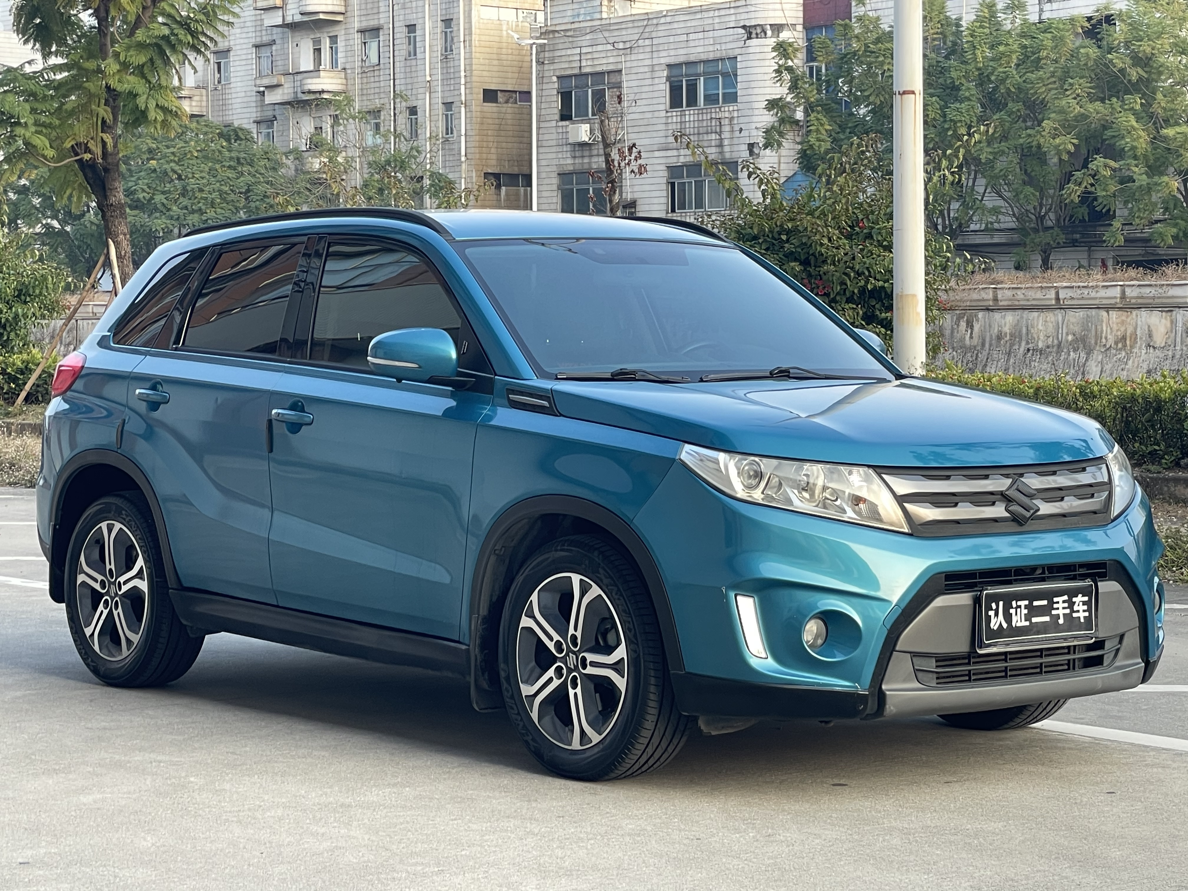 Suzuki Vitara 2016 image de voiture #3