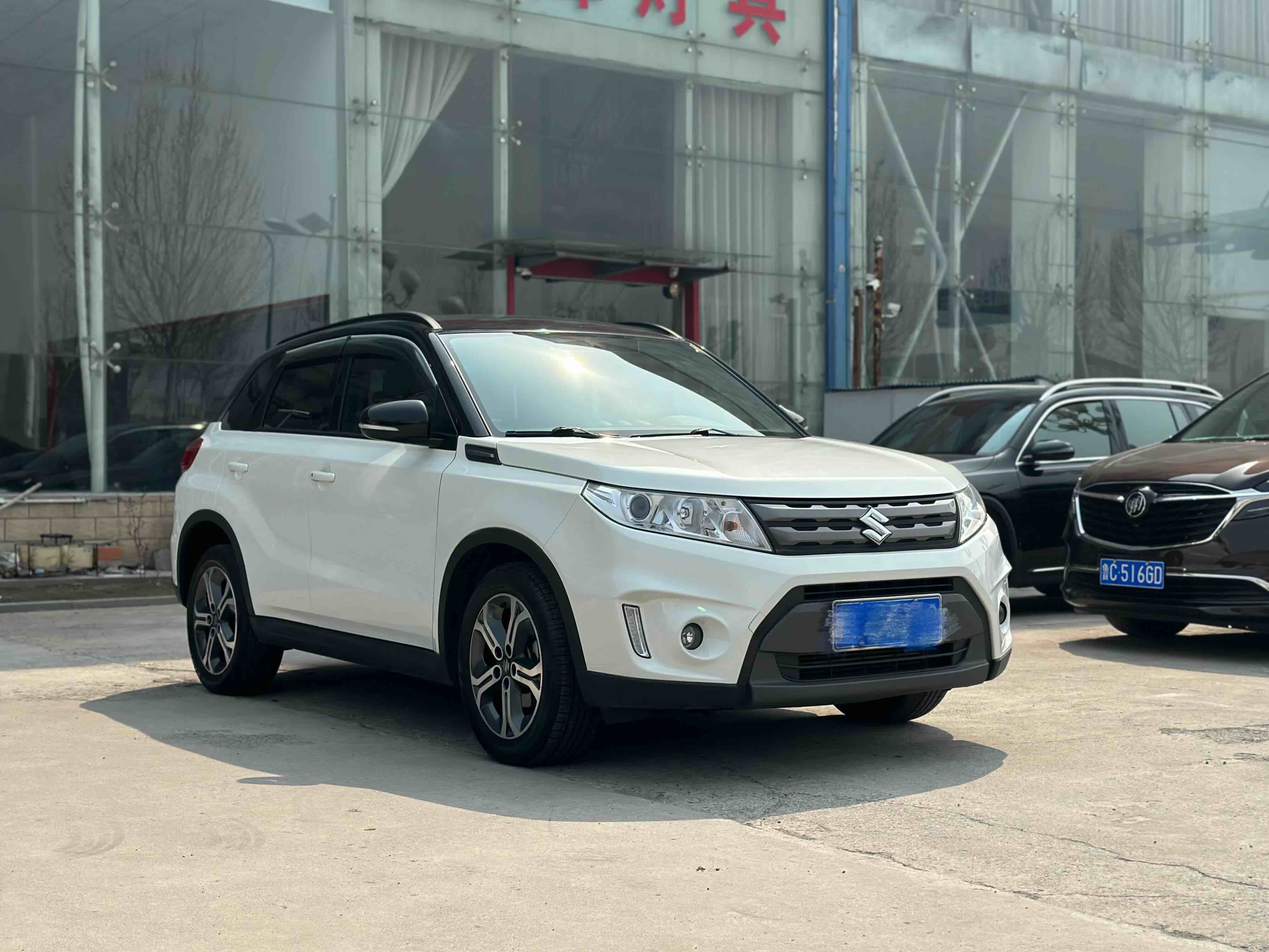Suzuki Vitara 2017 صورة سيارة #3