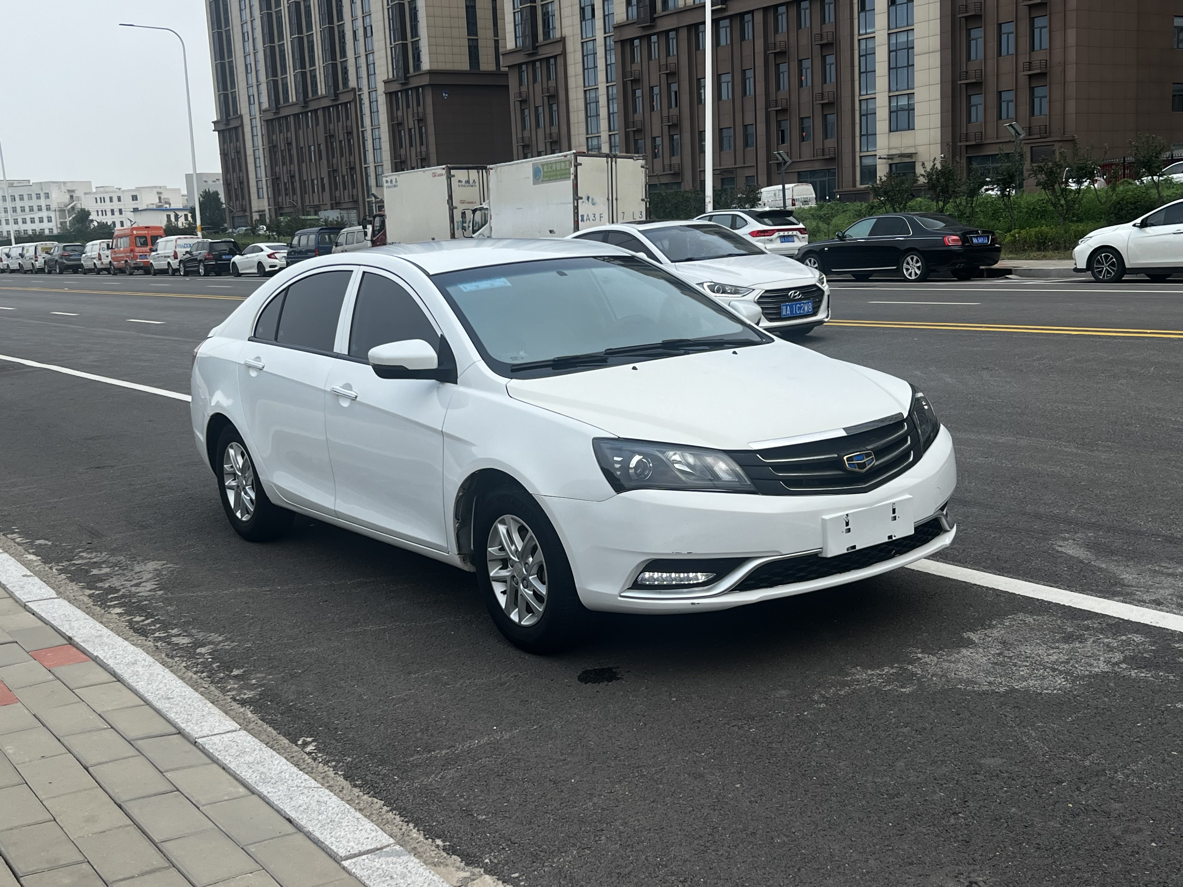 Emgrand 2016 #3 Emgrand 2016 car image #3