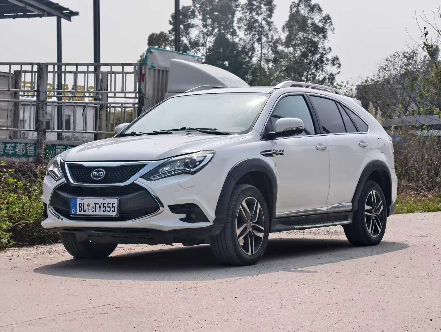 BYD Tang New Energy 2016 car image #3