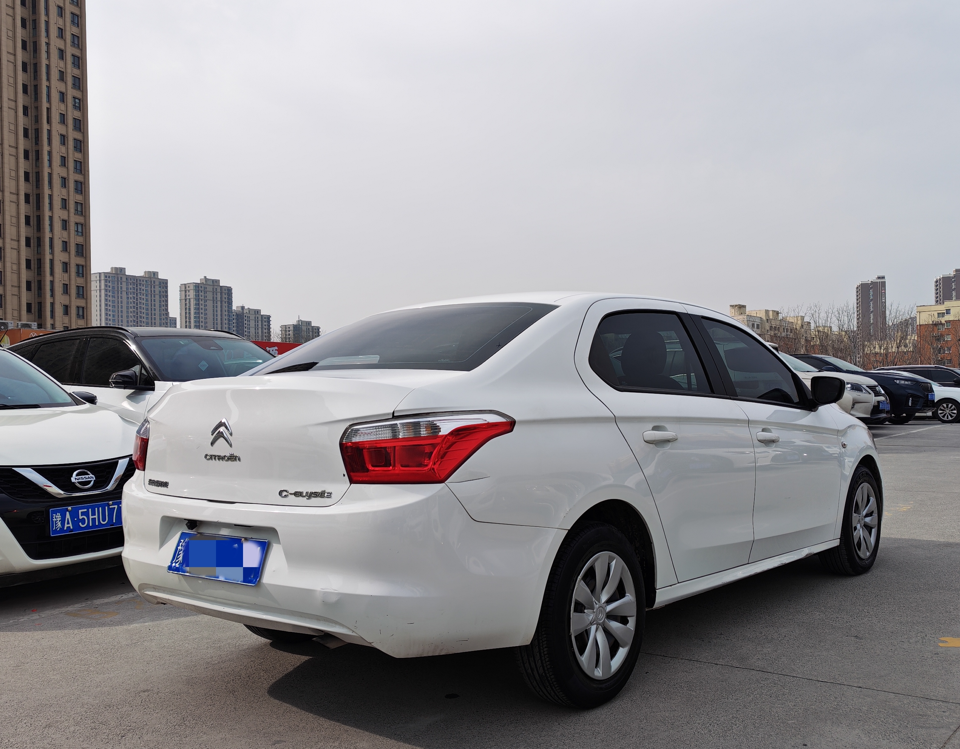 Citroen C-Elysée 2016 imagem de carro #3