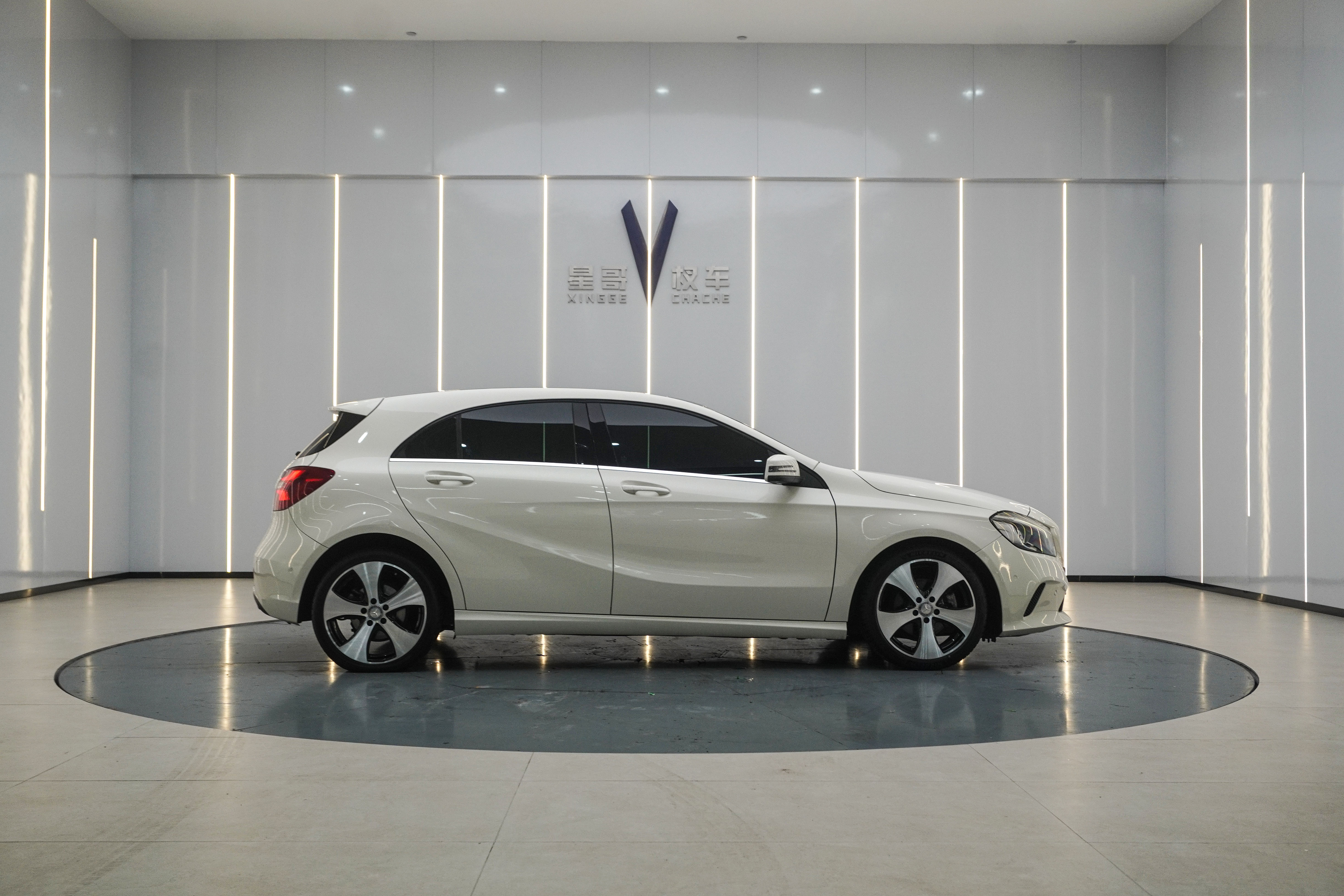 Mercedes-Benz A Class (Imported) 2017 #3 Mercedes-Benz A Class (Imported) 2017 car image #3