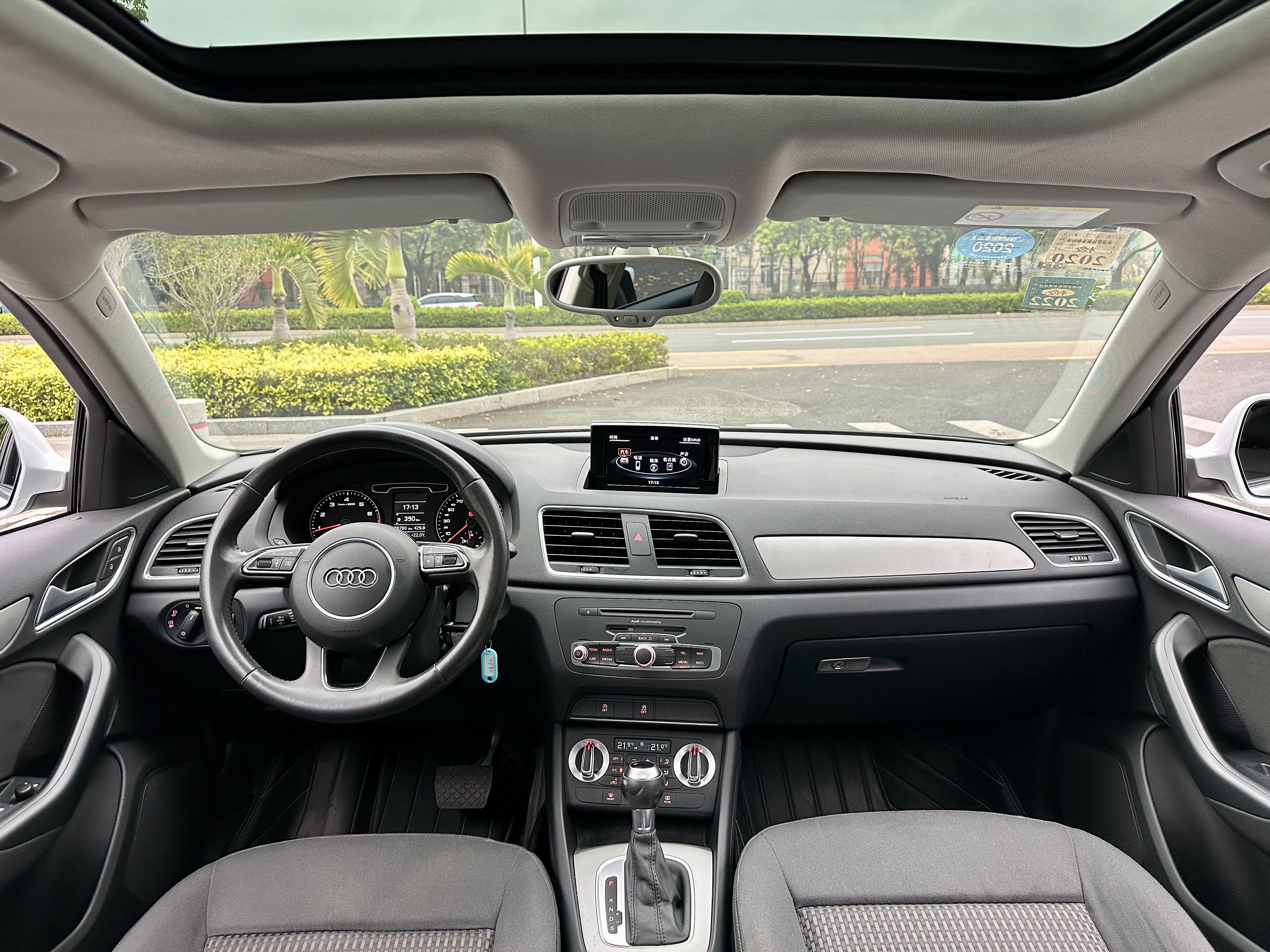 Audi Q3 2016 #3 Audi Q3 2016 car image #3
