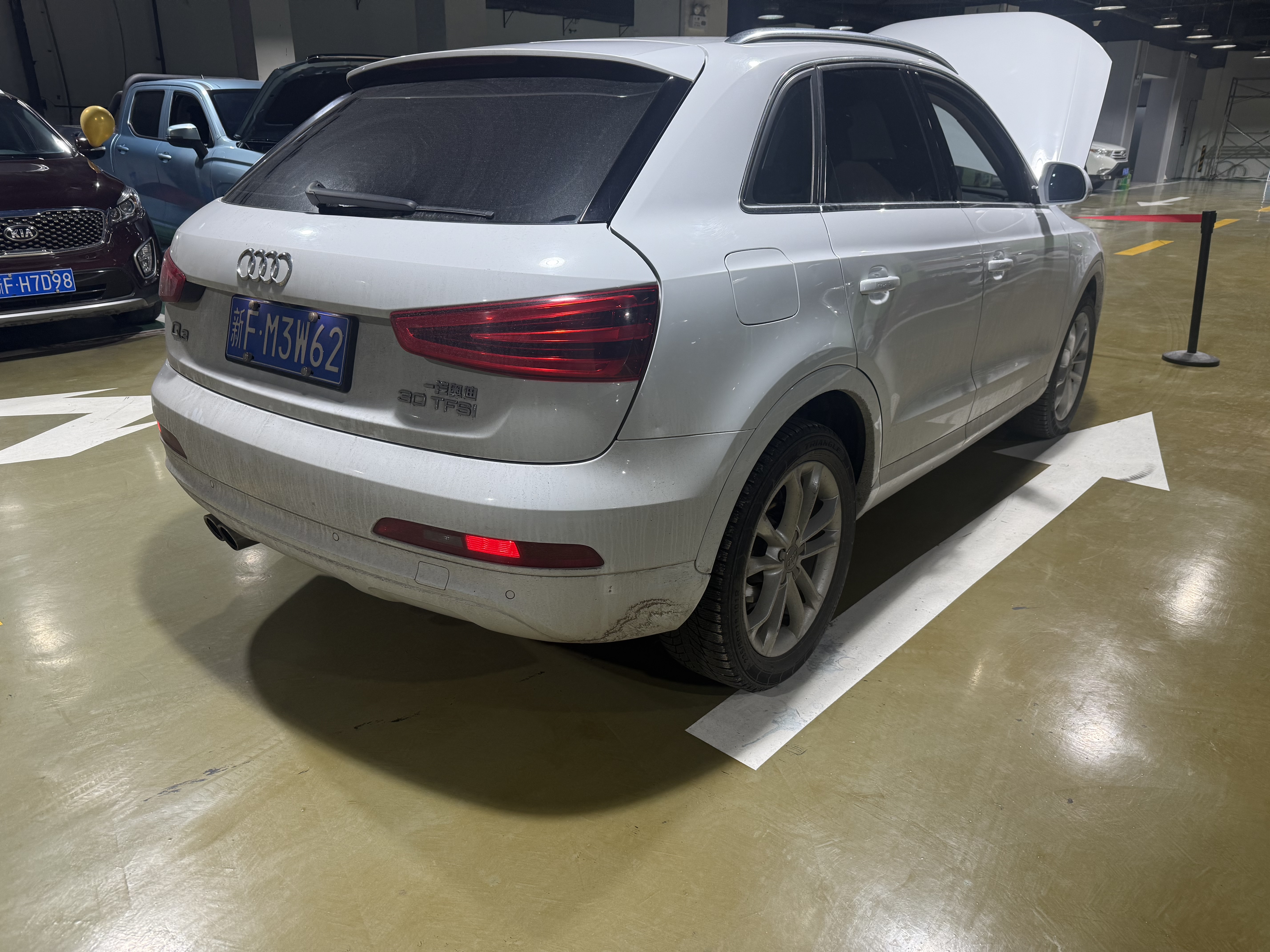 Audi Q3 2016 car image #3