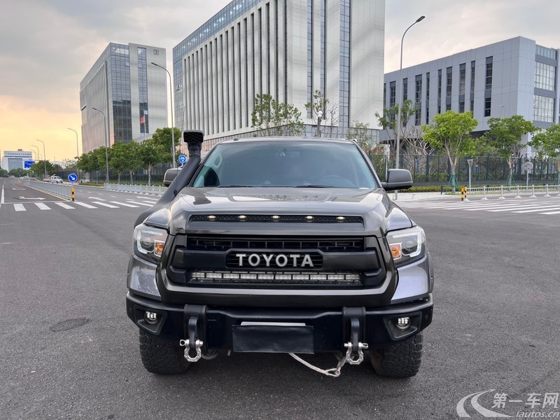 Toyota Tundra 2018 immagine di auto #3