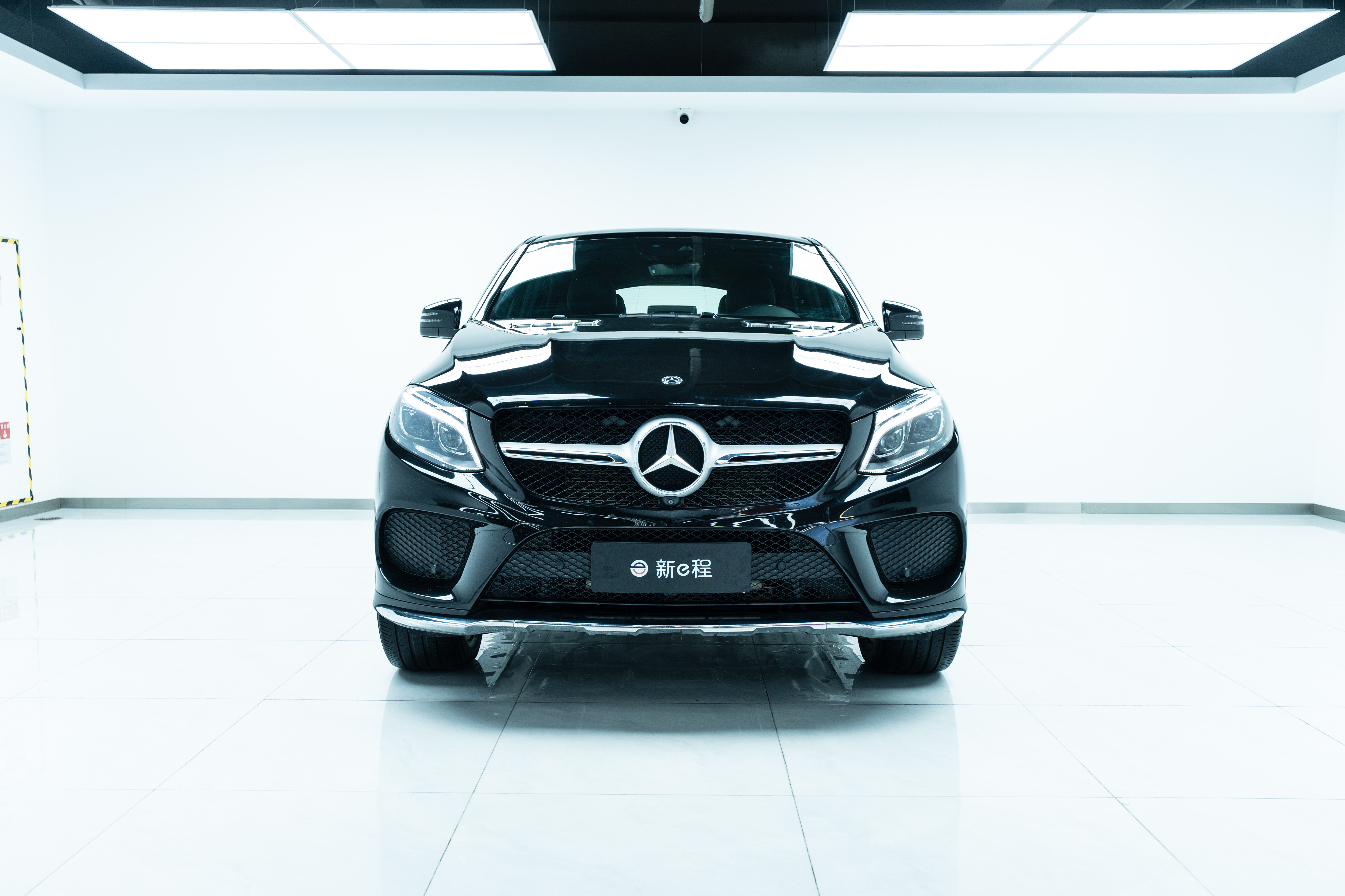 Mercedes-Benz GLE Coupe AMG 2019 car image #3