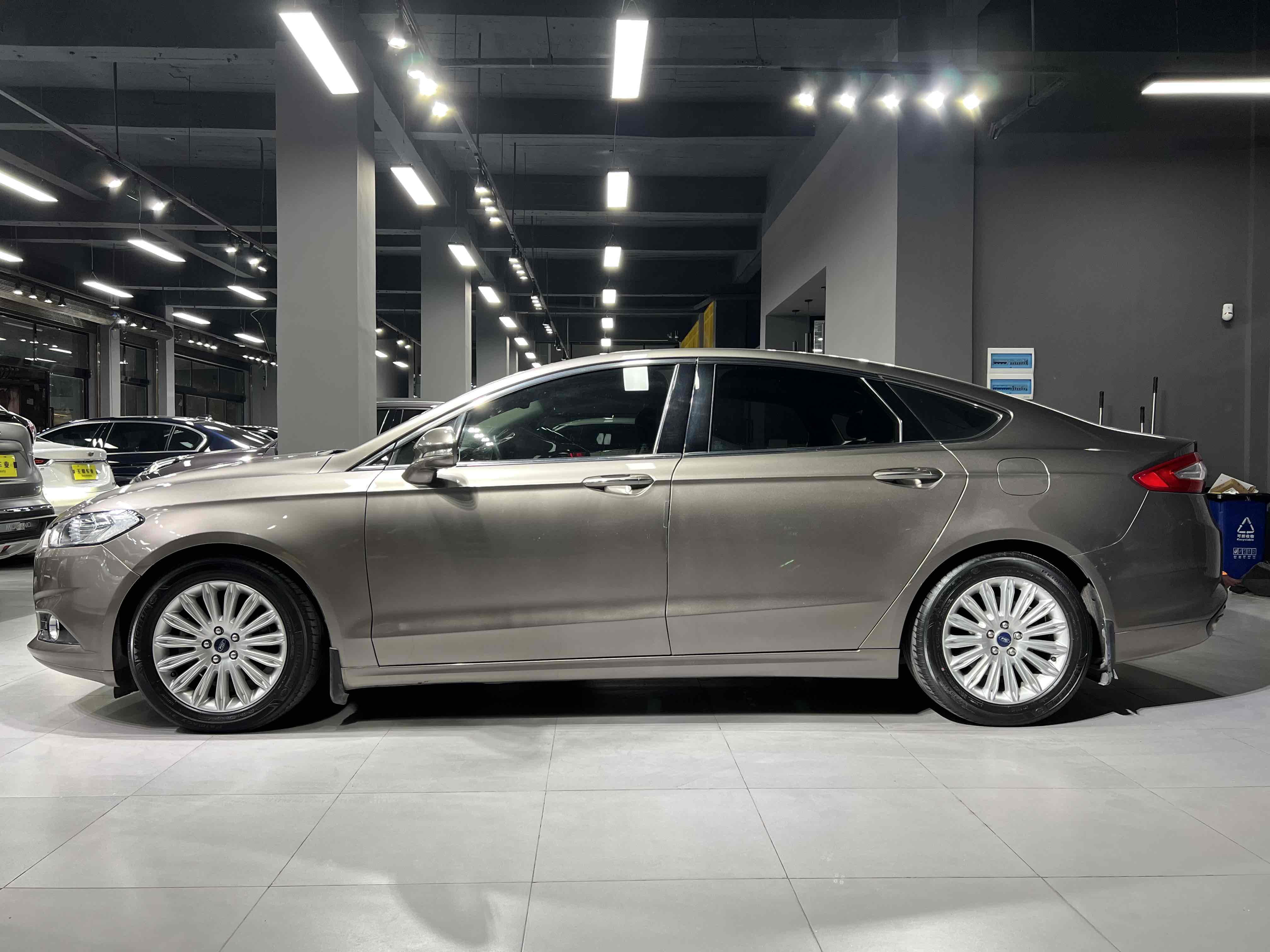 Ford Zhisheng 2016 #3 Ford Zhisheng 2016 car image #3