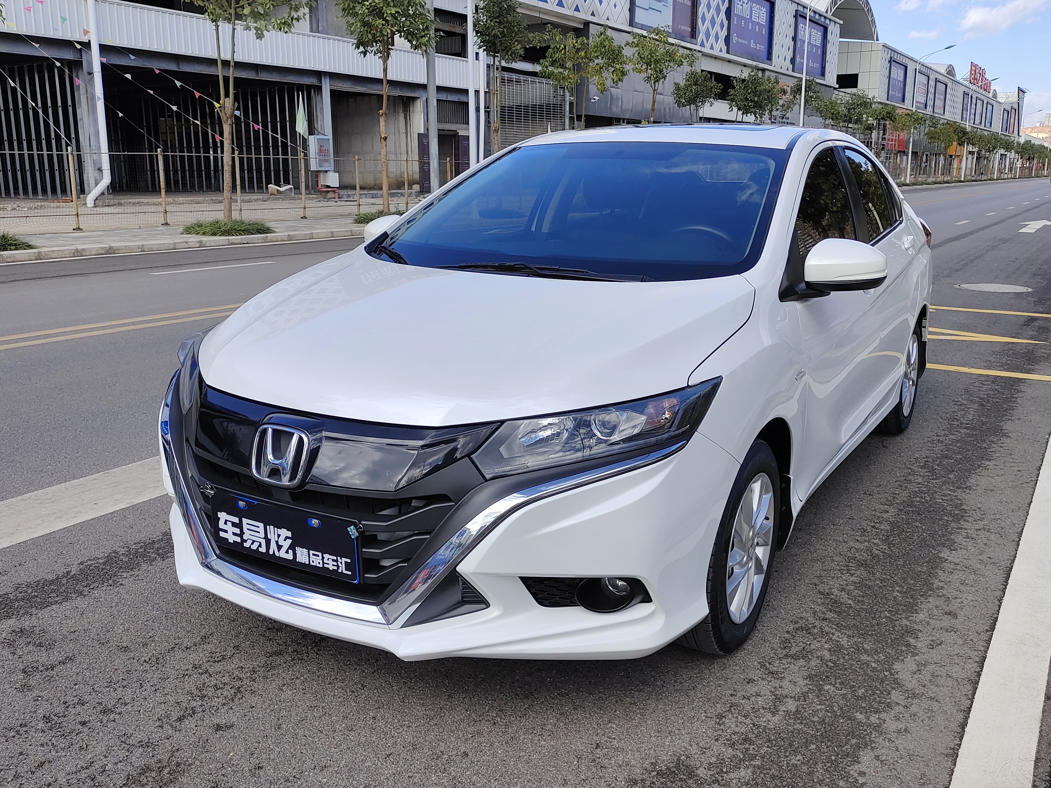 Honda Gienia 2018 car image #3