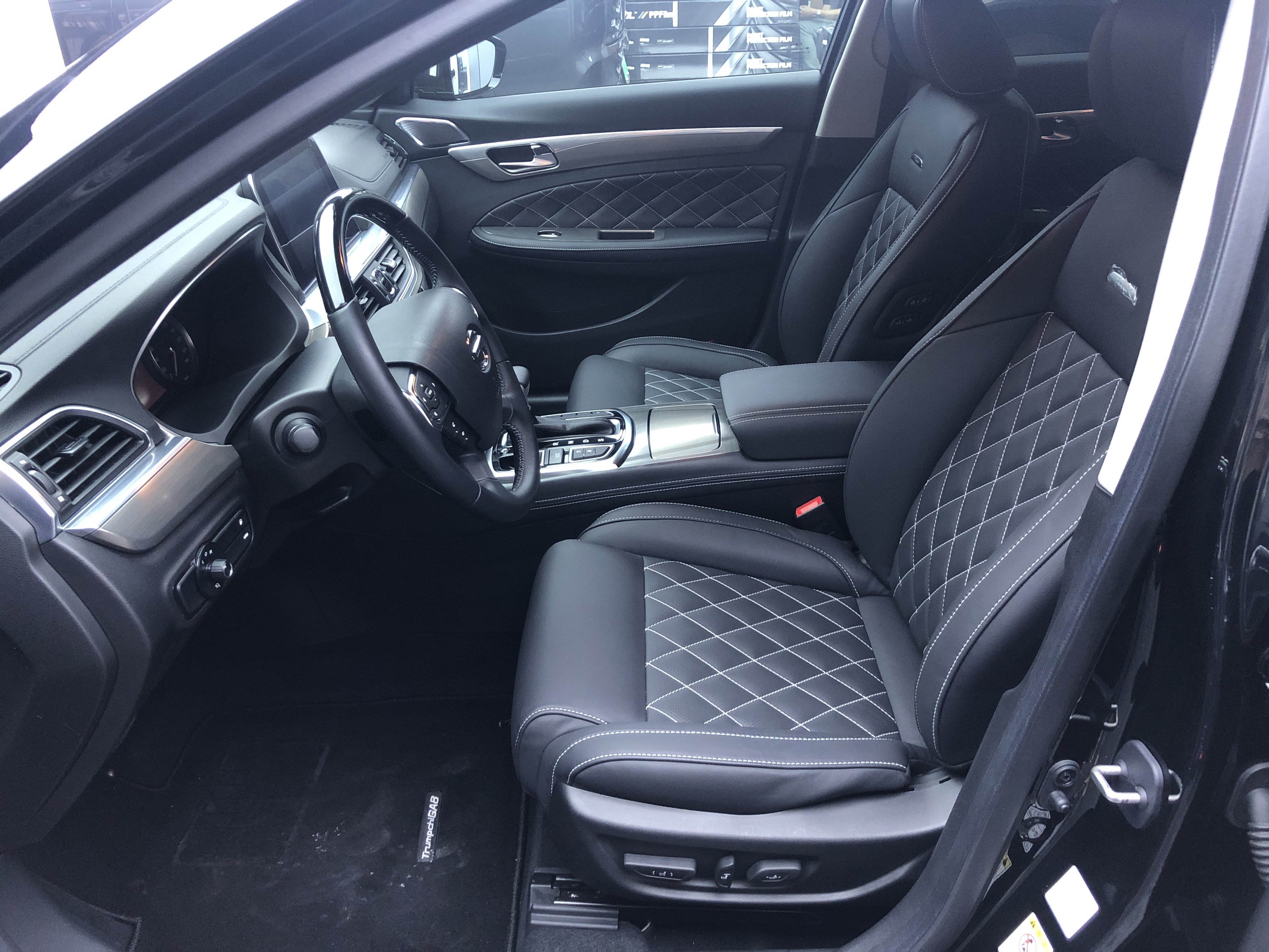 GAC Trumpchi GA8 2018 car image #3