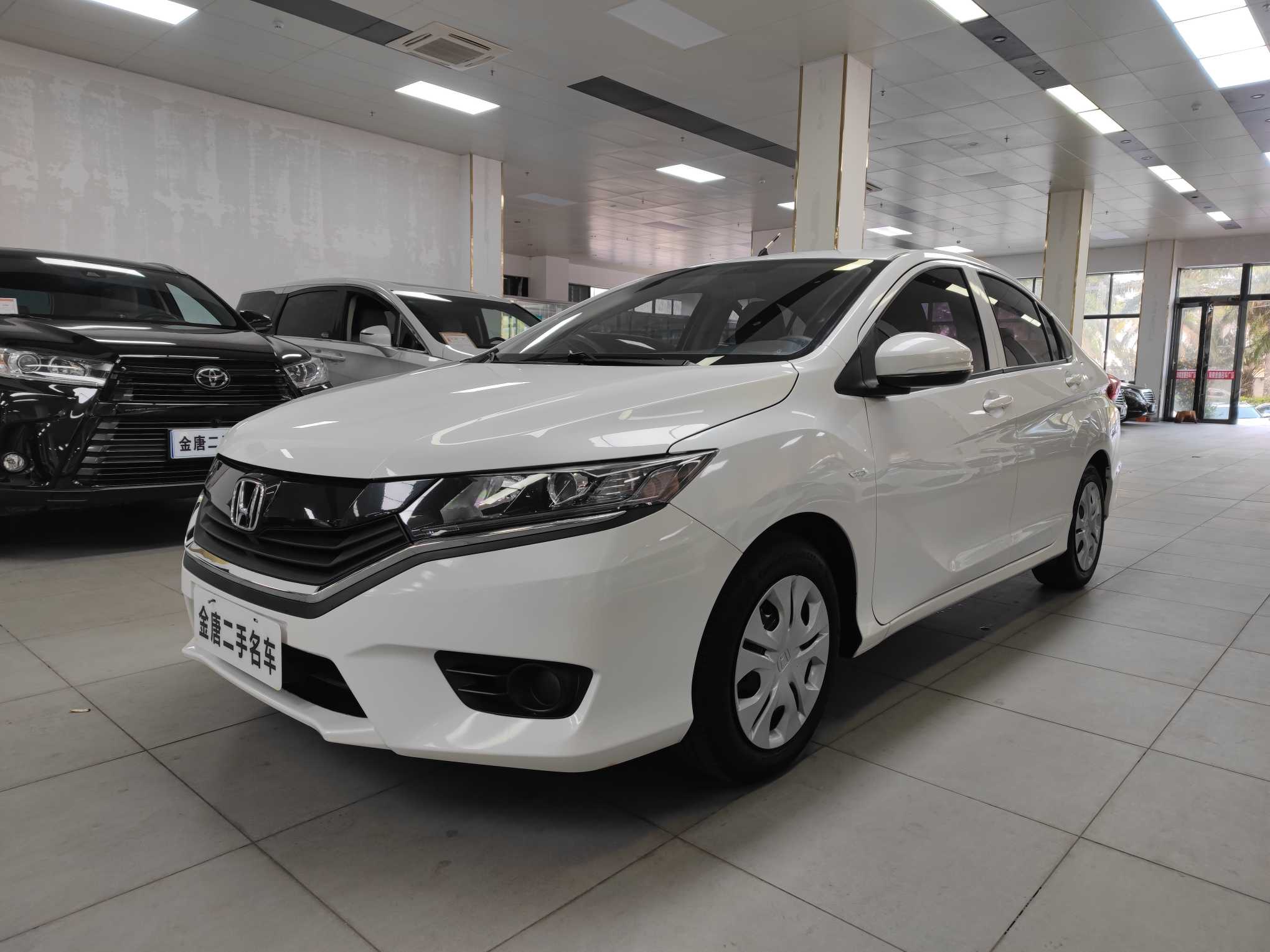 Honda Greiz 2017 car image #3