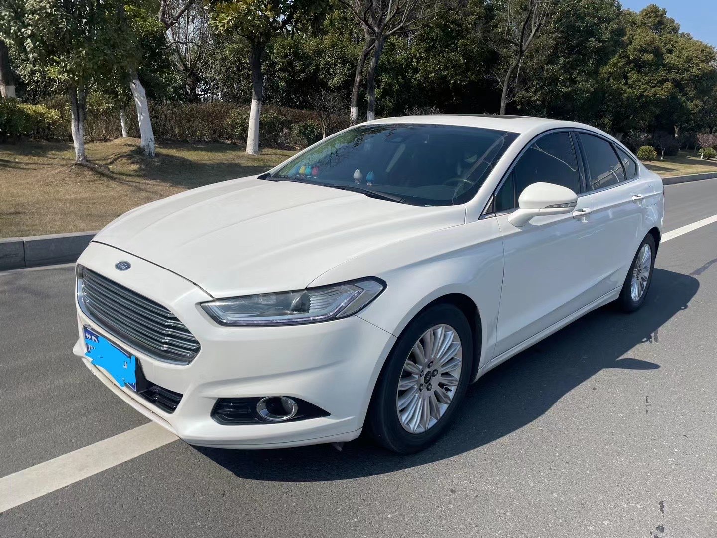 Ford Zhisheng 2014 #3 Ford Zhisheng 2014 car image #3